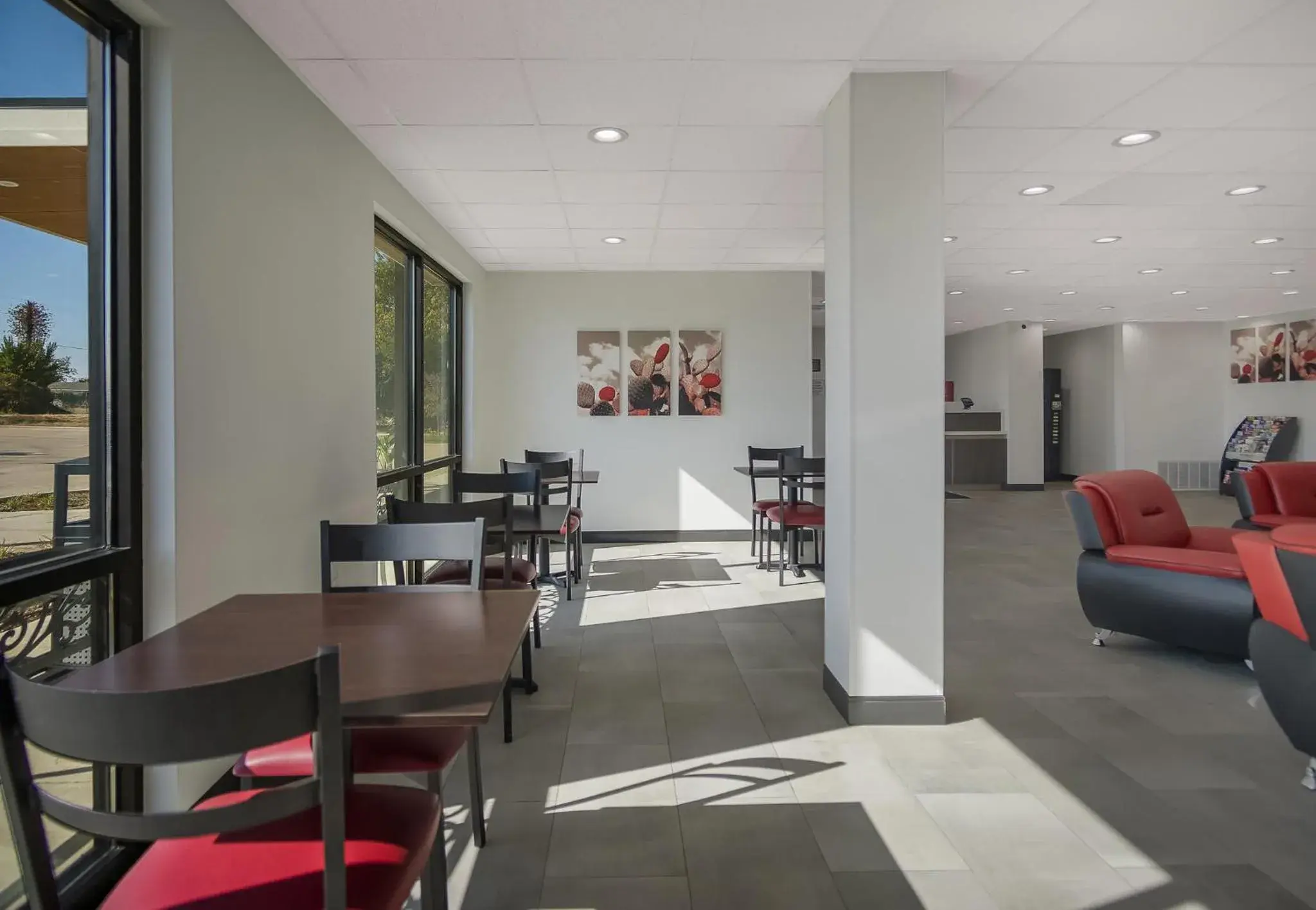 Breakfast in Red Roof Inn Lancaster, TX Breakfast in Red Roof Inn Lancaster, TX