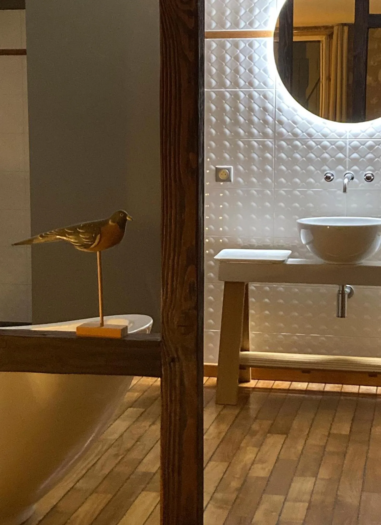Decorative detail in le secret du chat