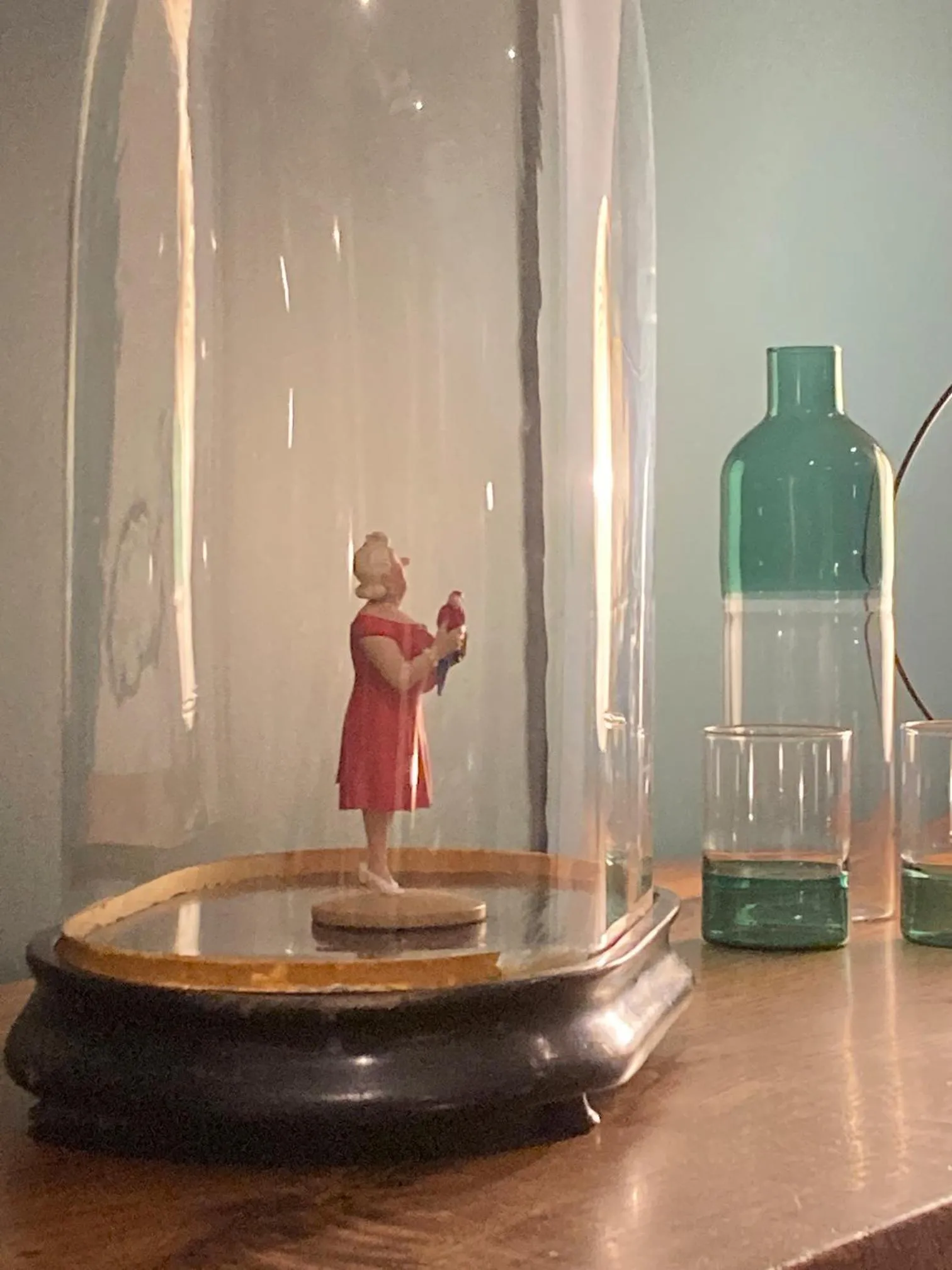 Decorative detail in le secret du chat