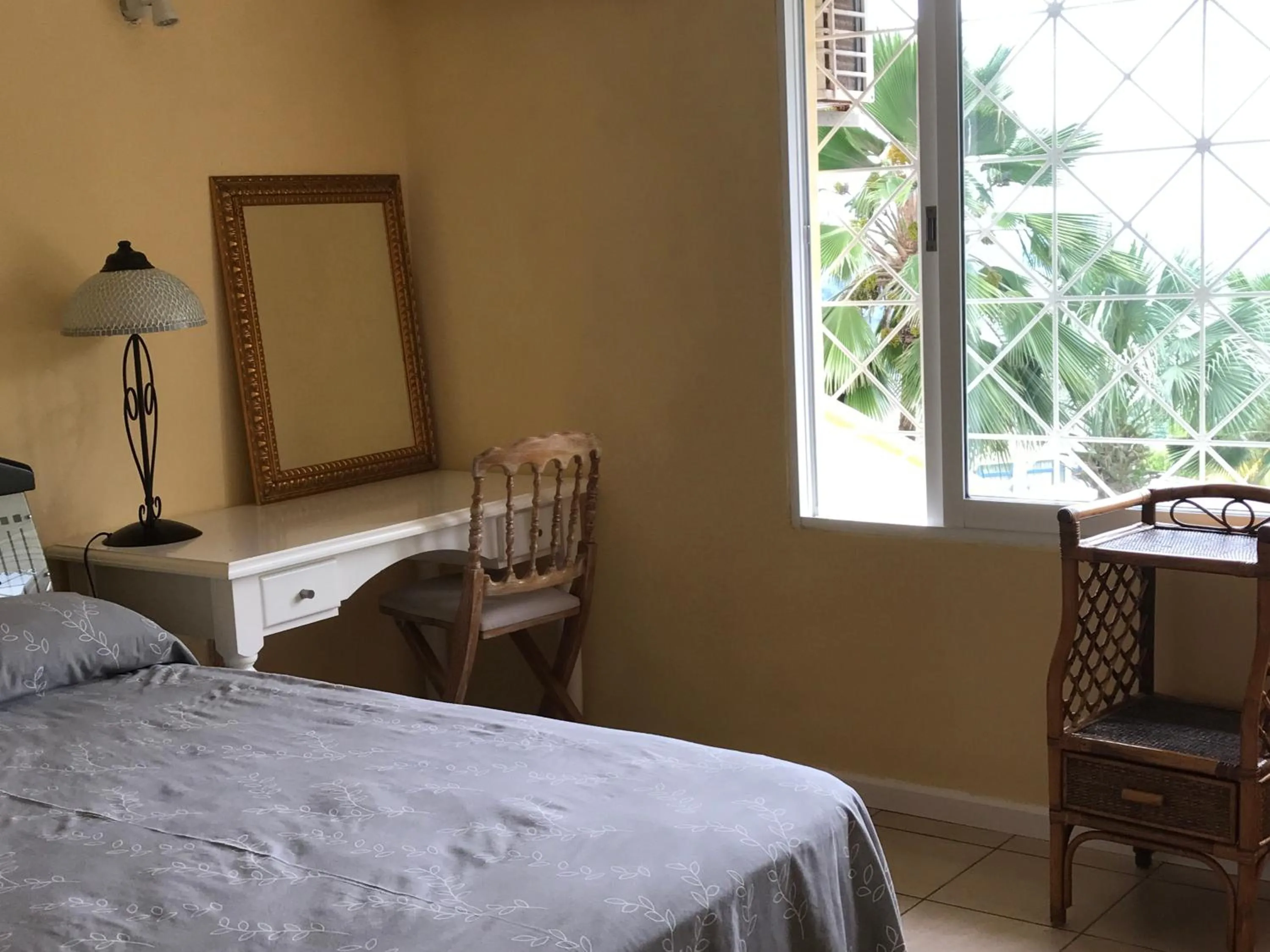 Bedroom, Bed in Residence Monte-Cristo