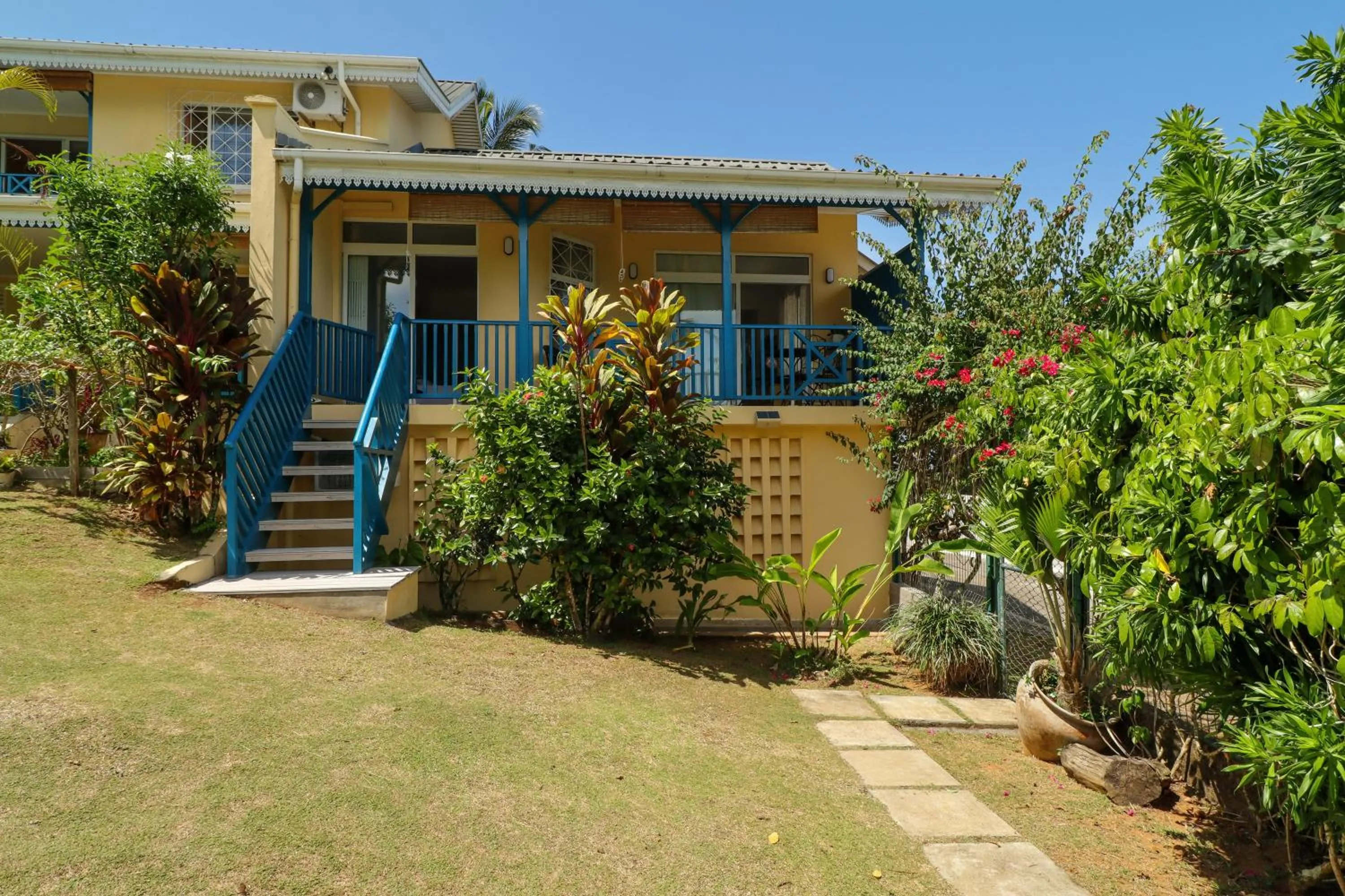 Property building in Residence Monte-Cristo
