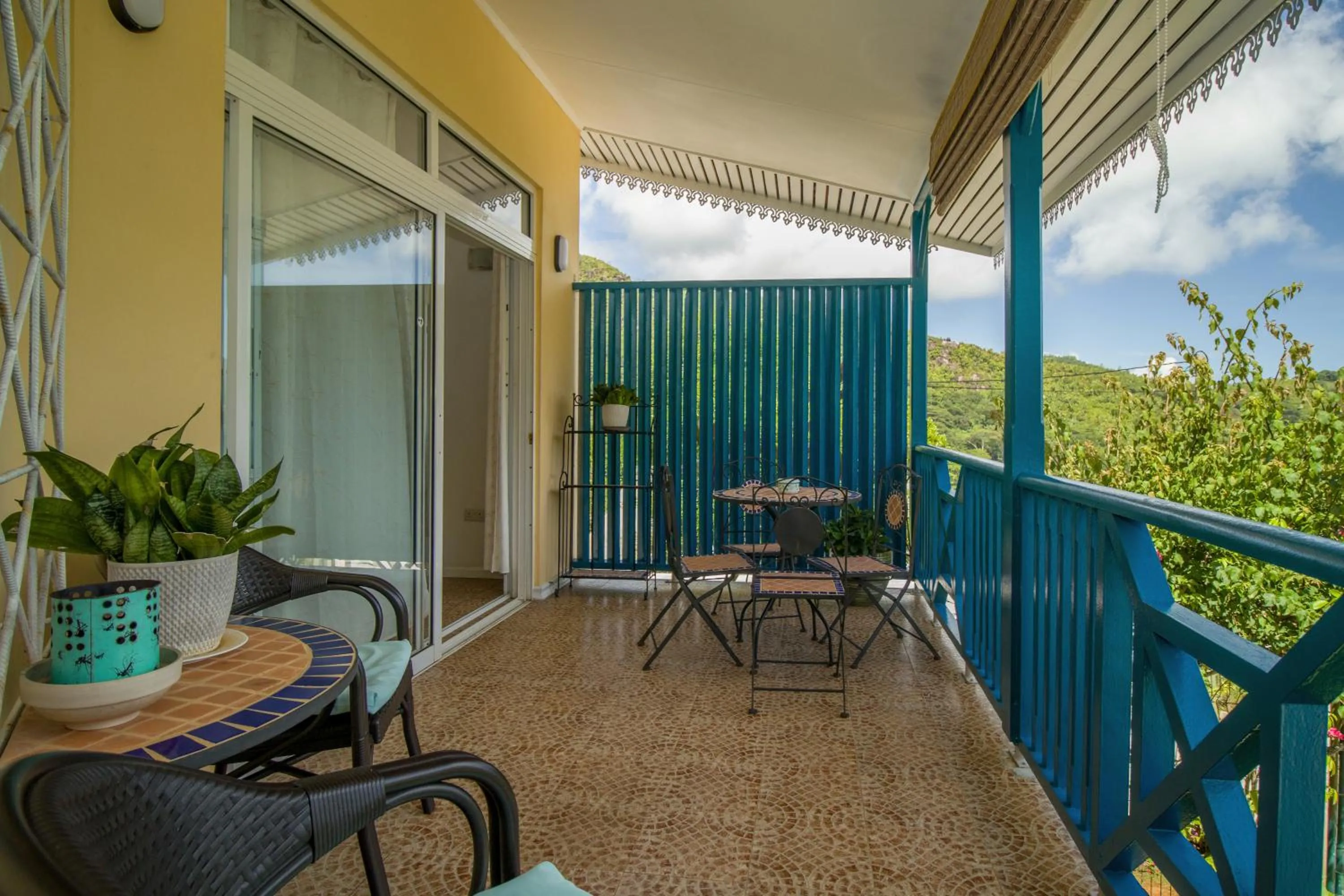 Property building in Residence Monte-Cristo