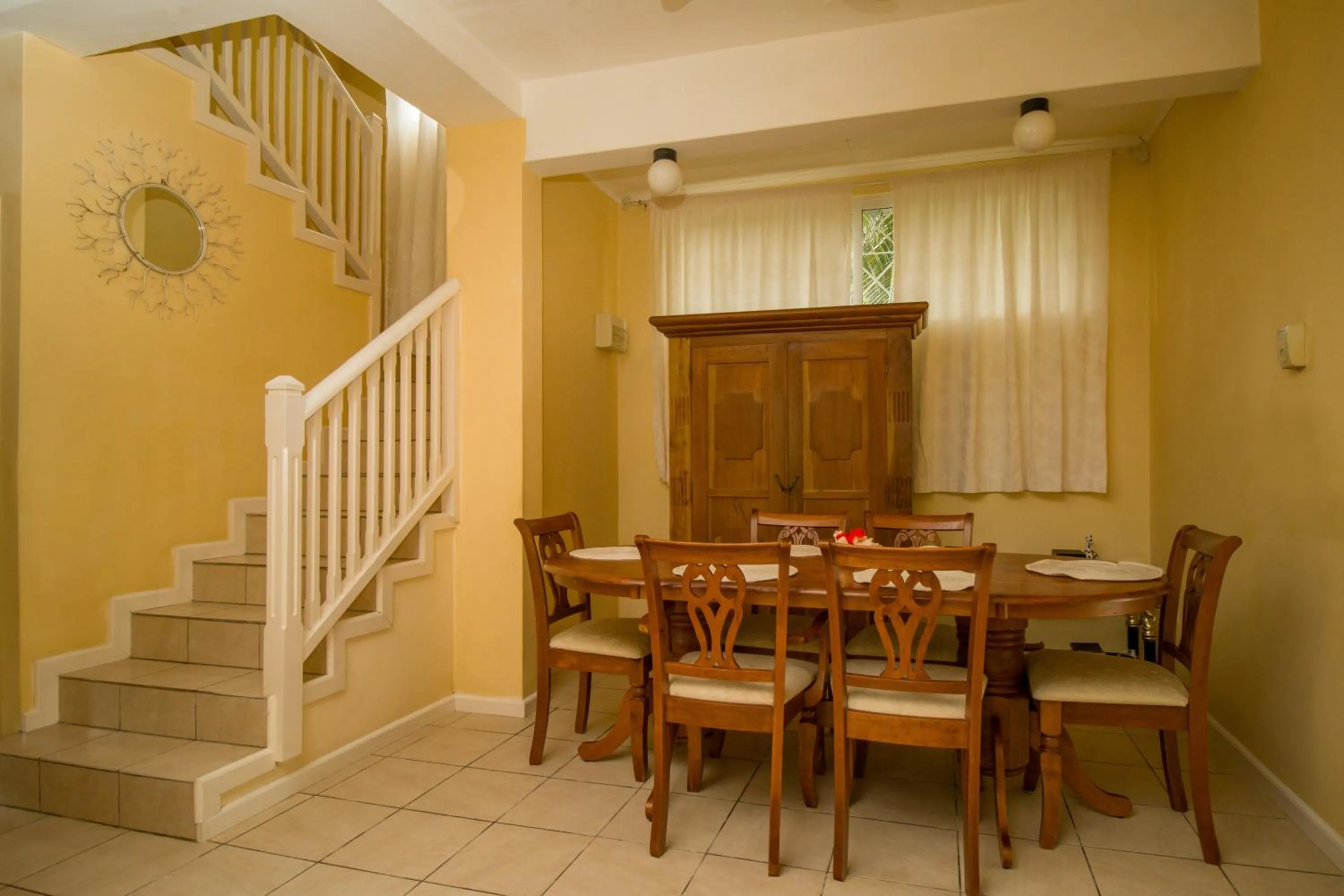 Dining area in Residence Monte-Cristo