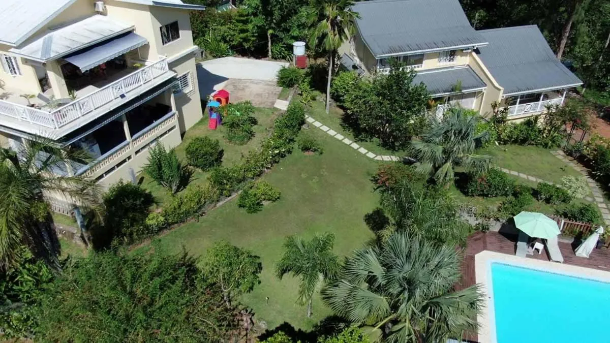 Garden view in Residence Monte-Cristo