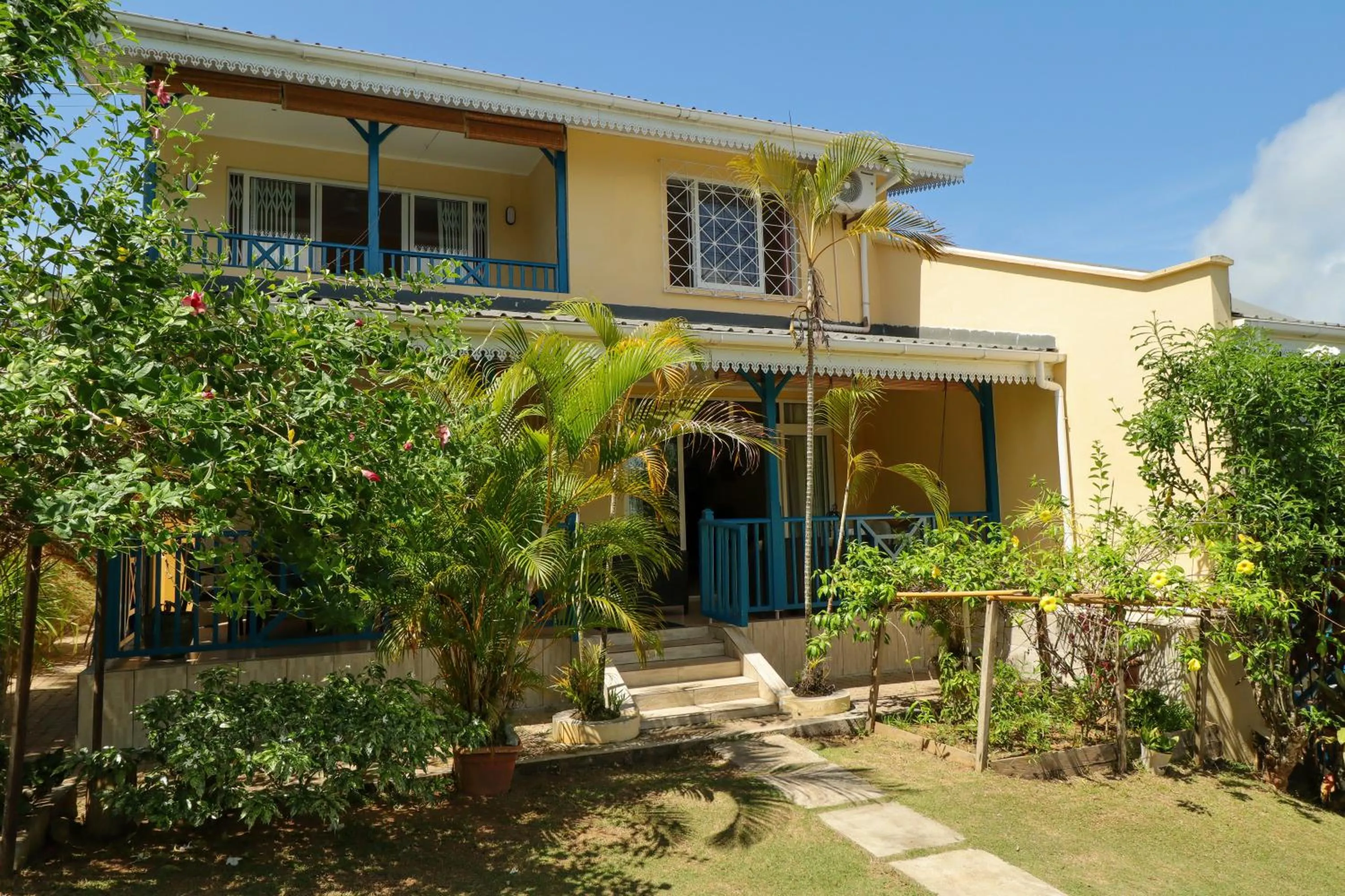 Property building in Residence Monte-Cristo
