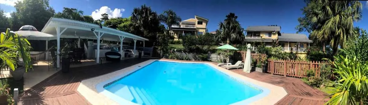 Swimming pool in Residence Monte-Cristo