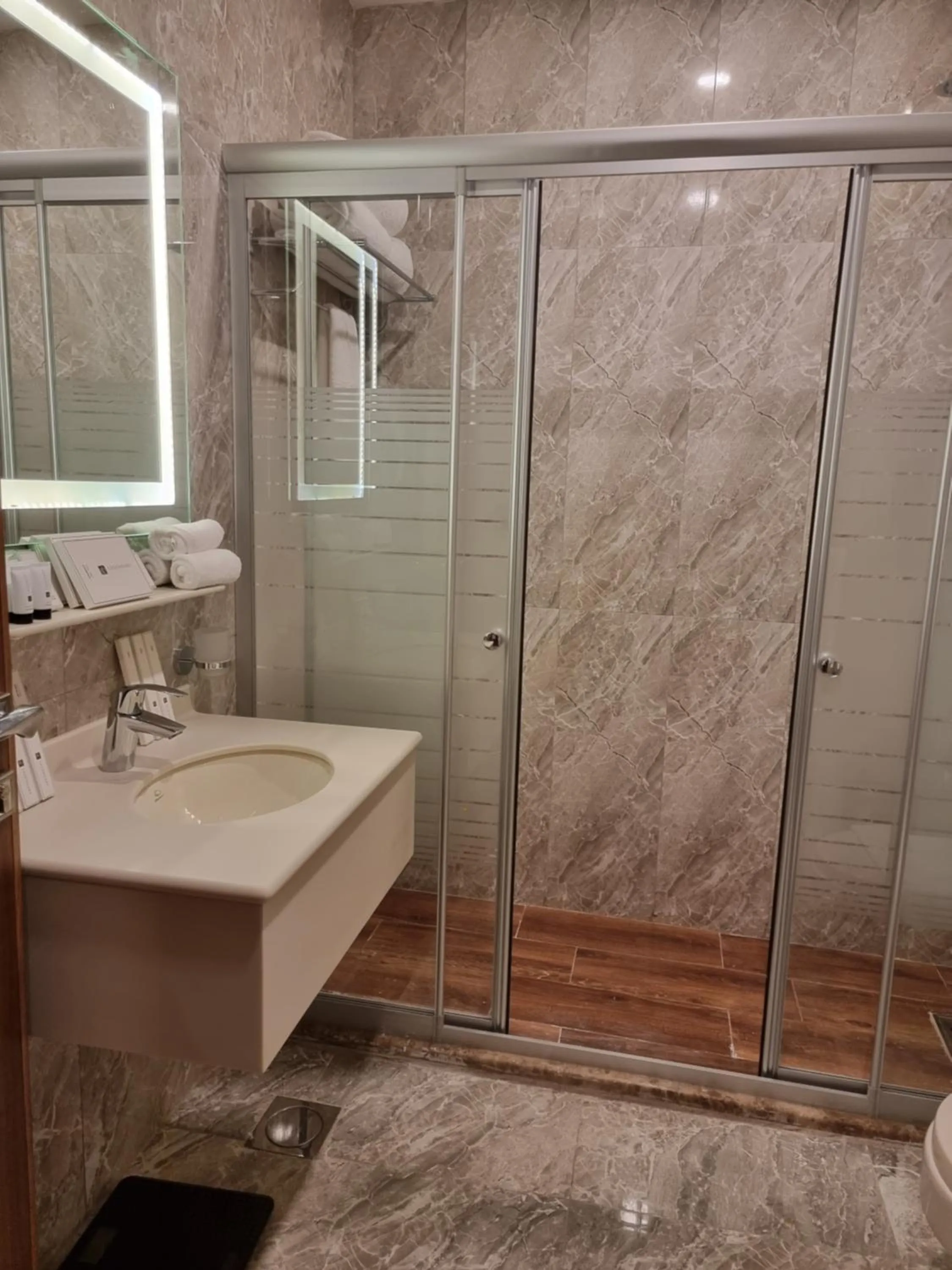 Casa Diora Al Naseem