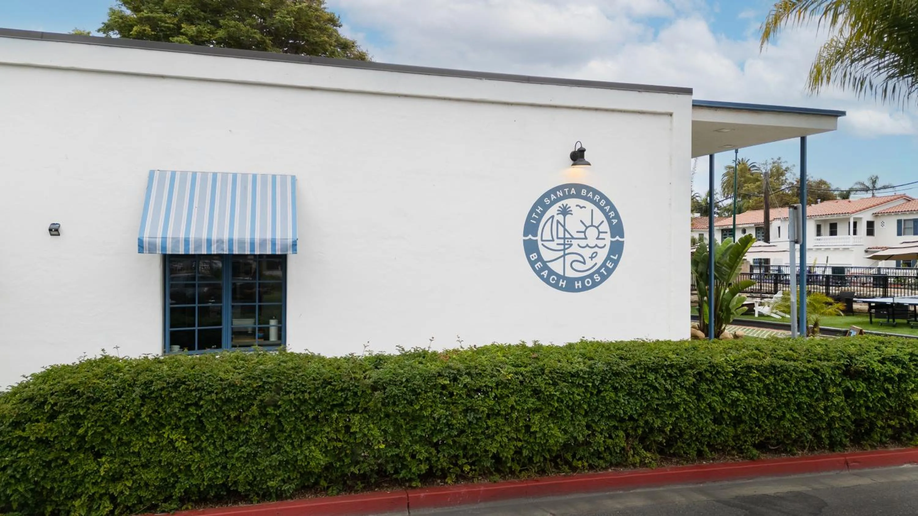 Property building in ITH Santa Barbara Surf Hostel