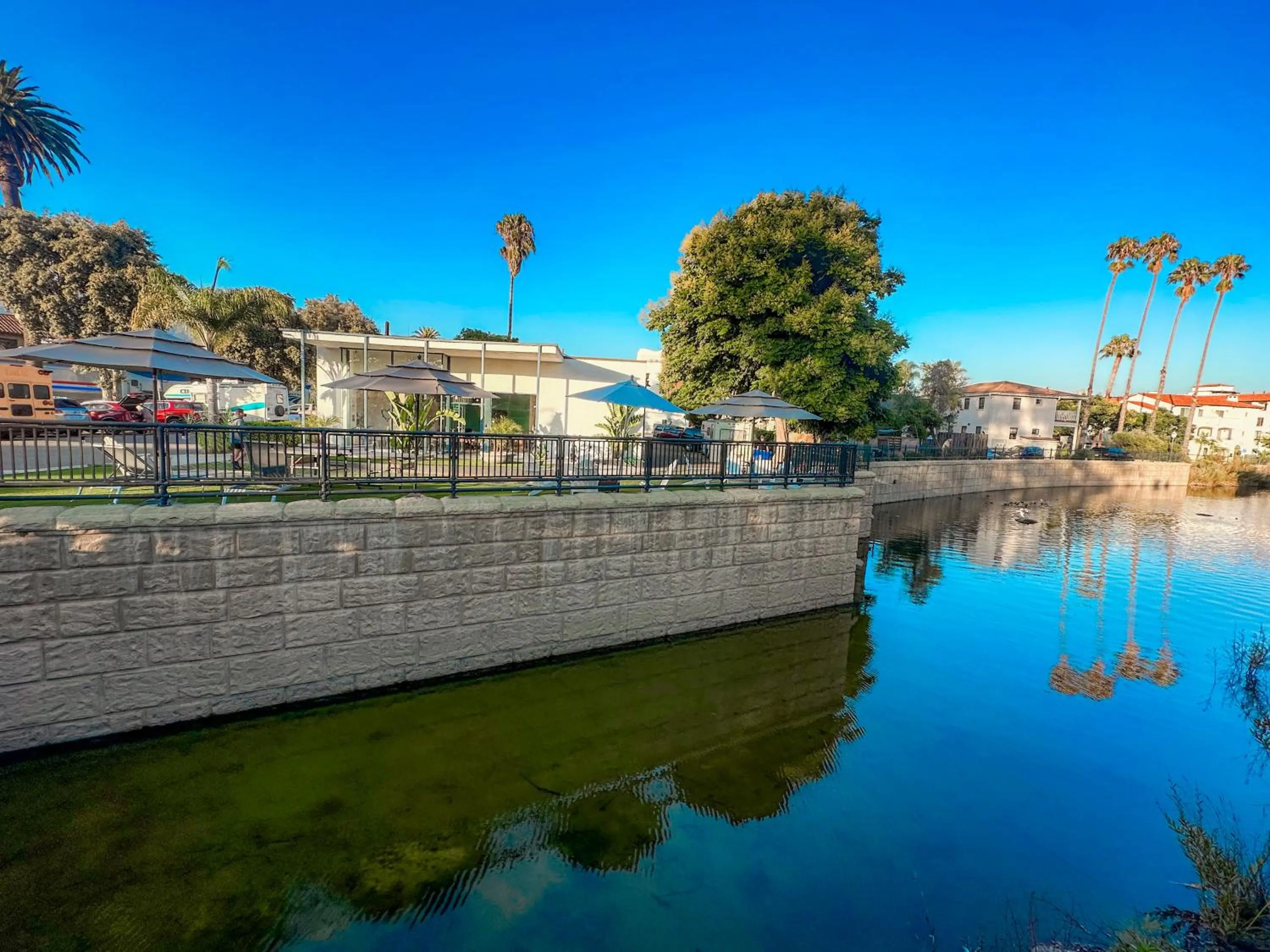 Property building in ITH Santa Barbara Surf Hostel