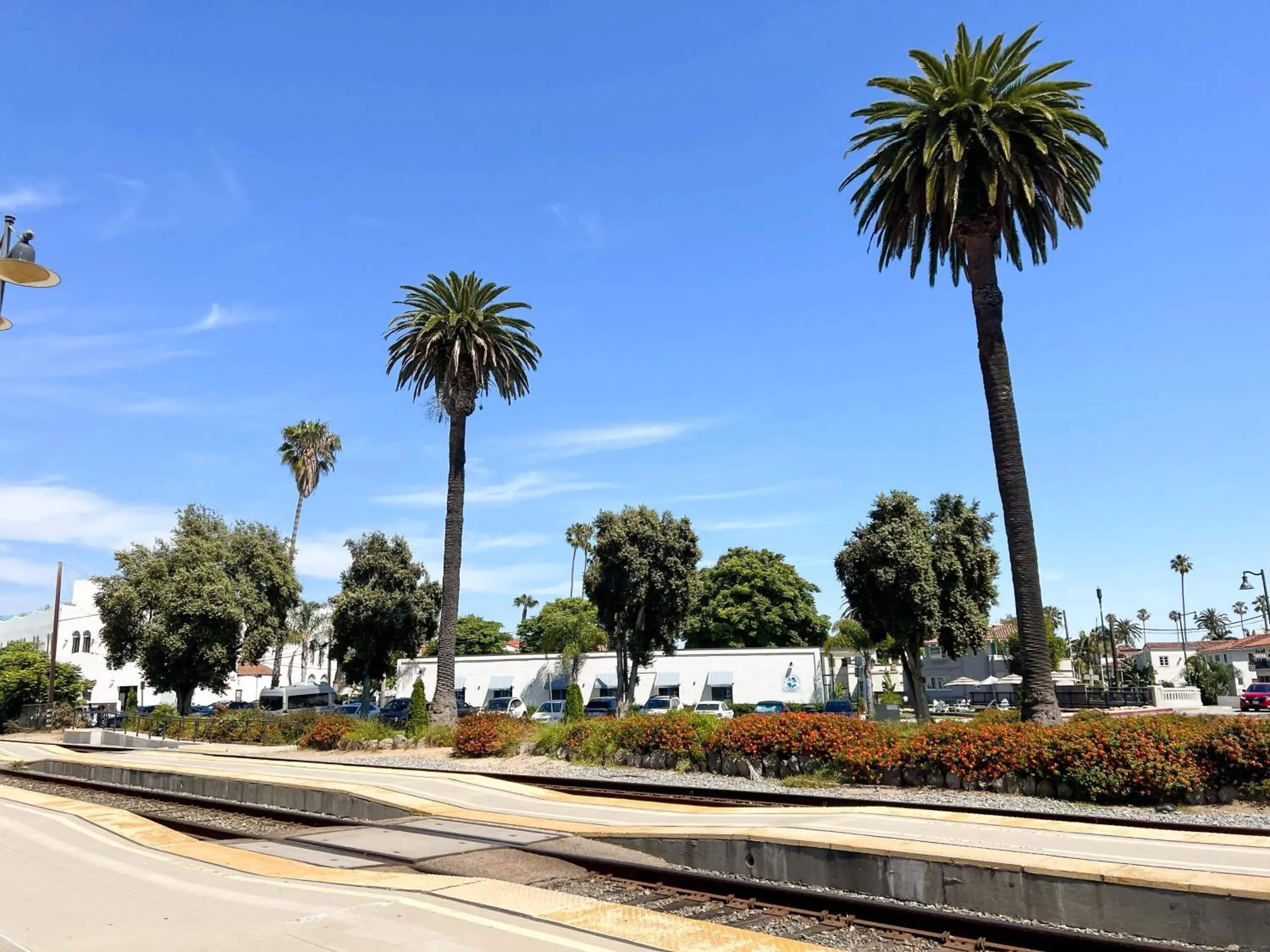 Property building in ITH Santa Barbara Surf Hostel Property building in ITH Santa Barbara Surf Hostel