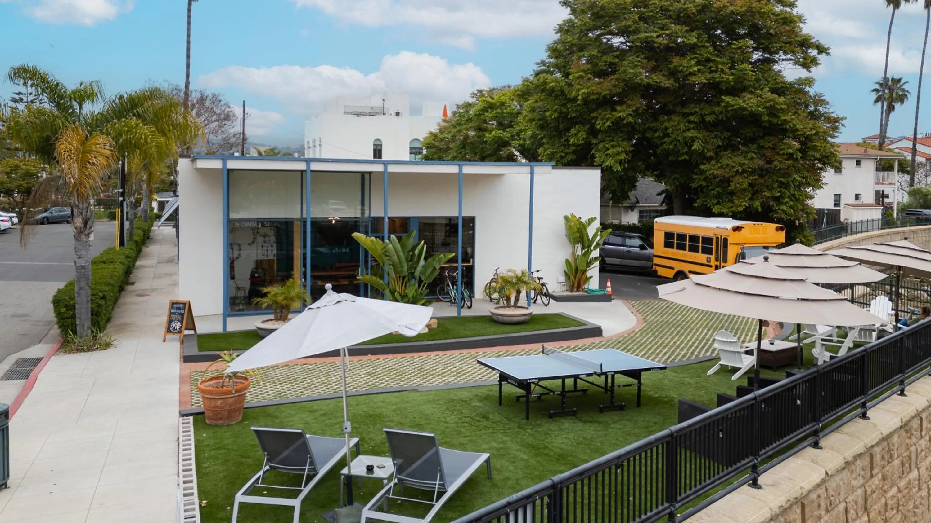 Patio in ITH Santa Barbara Surf Hostel