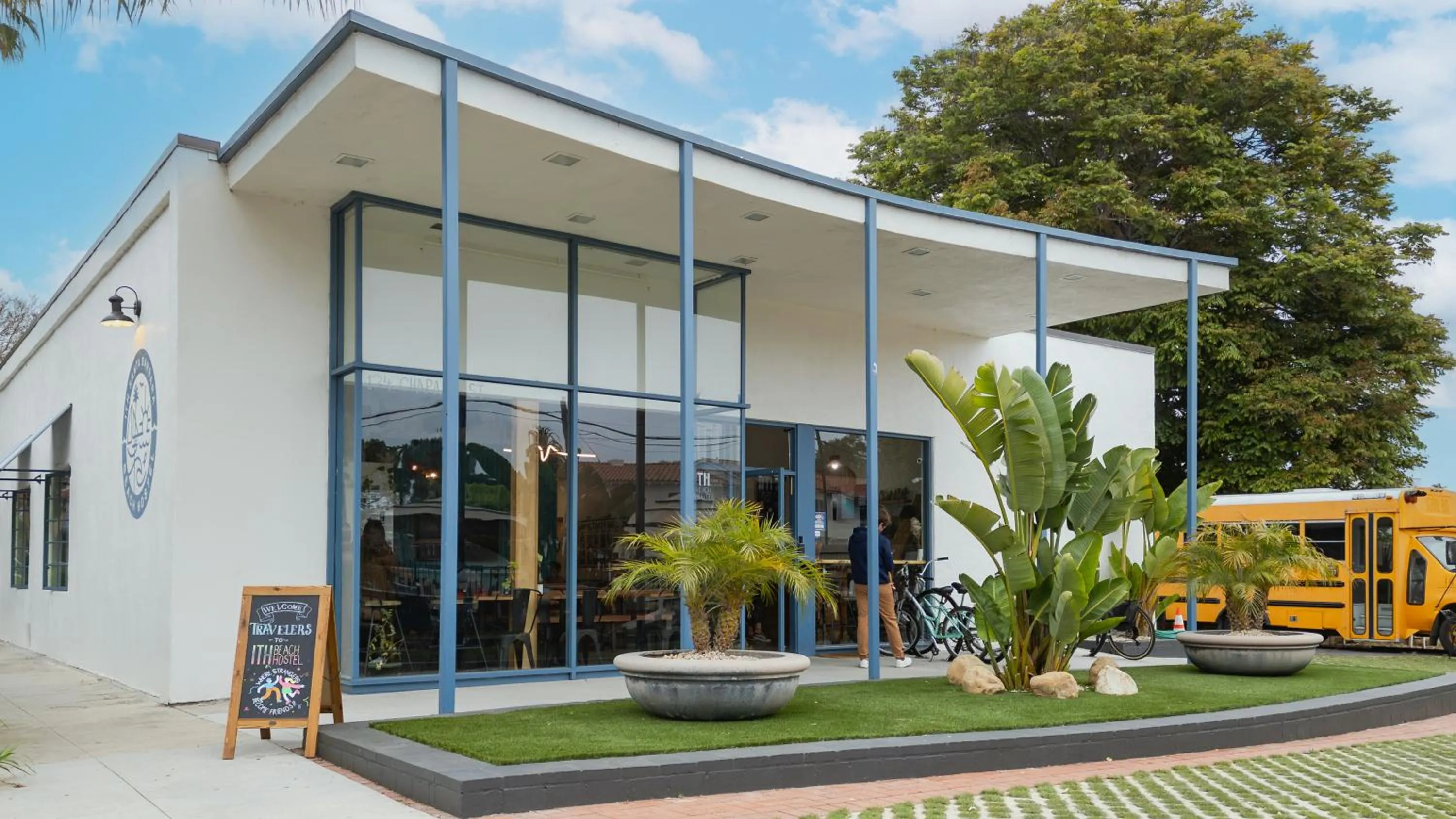 Facade/entrance in ITH Santa Barbara Surf Hostel