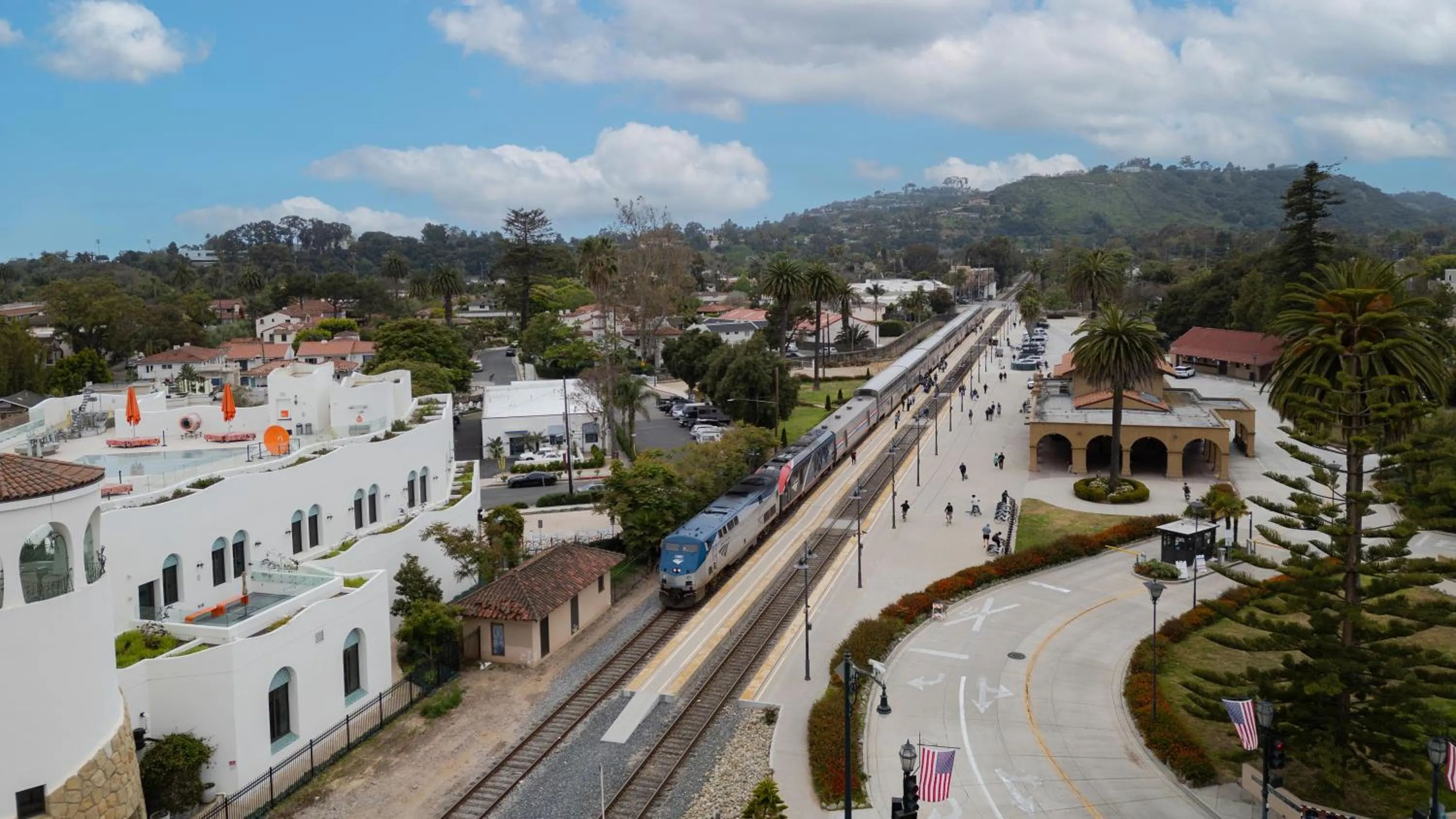 Location in ITH Santa Barbara Surf Hostel
