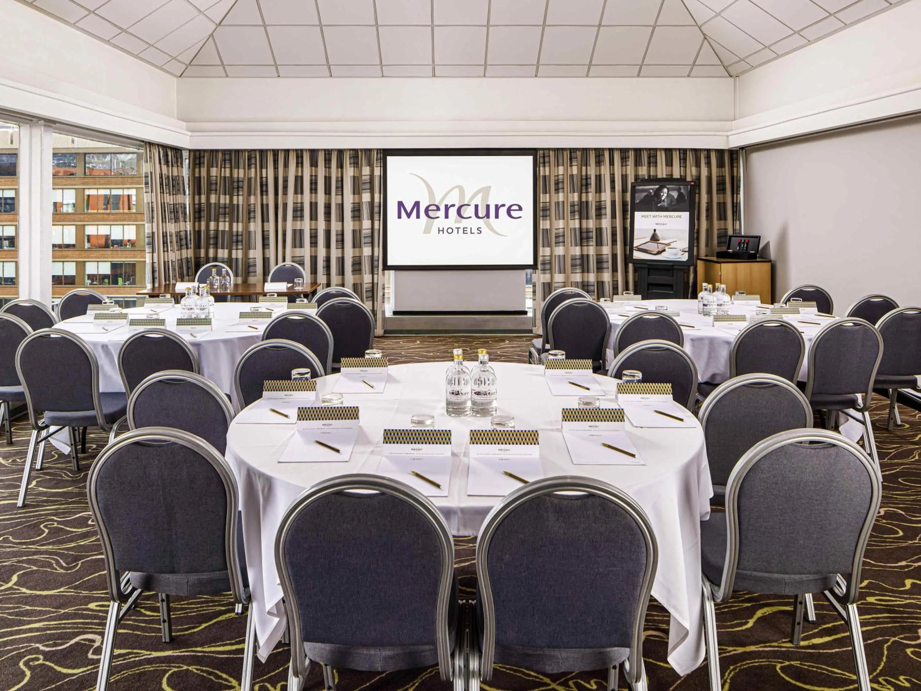 Business facilities in Mercure Manchester Piccadilly Hotel