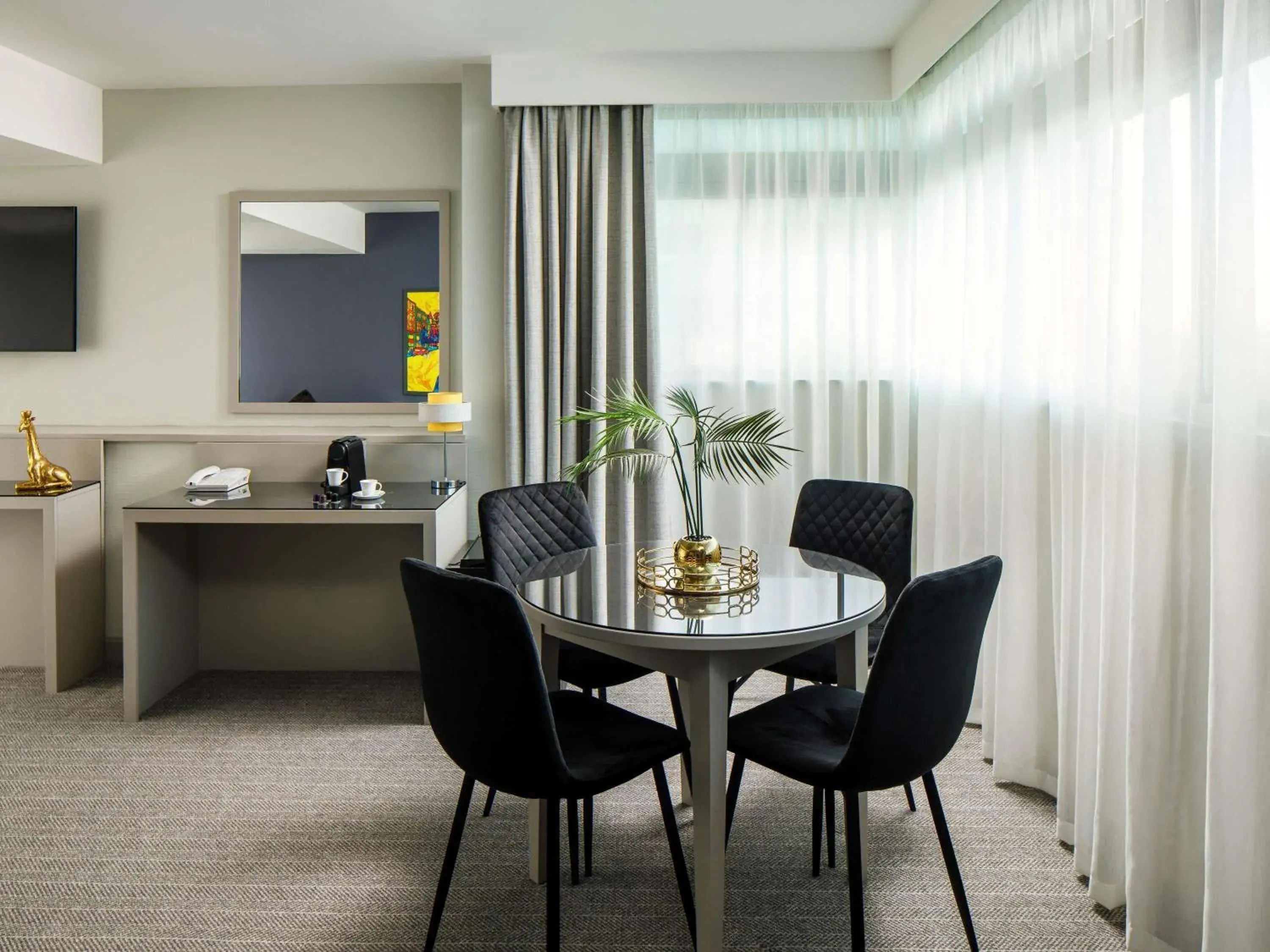 Bedroom in Mercure Manchester Piccadilly Hotel Bedroom in Mercure Manchester Piccadilly Hotel