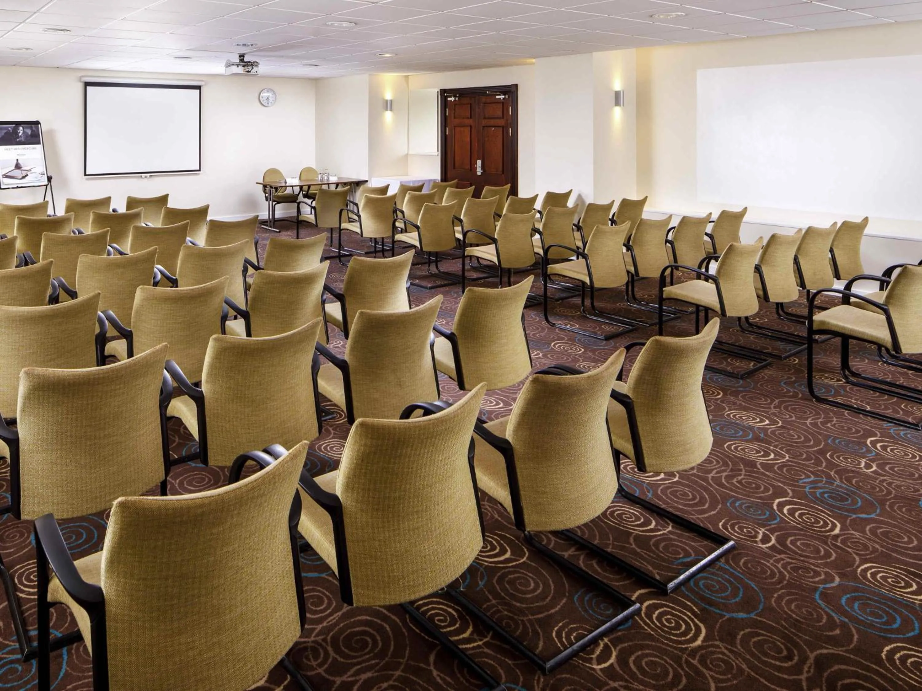 Business facilities in Mercure Manchester Piccadilly Hotel