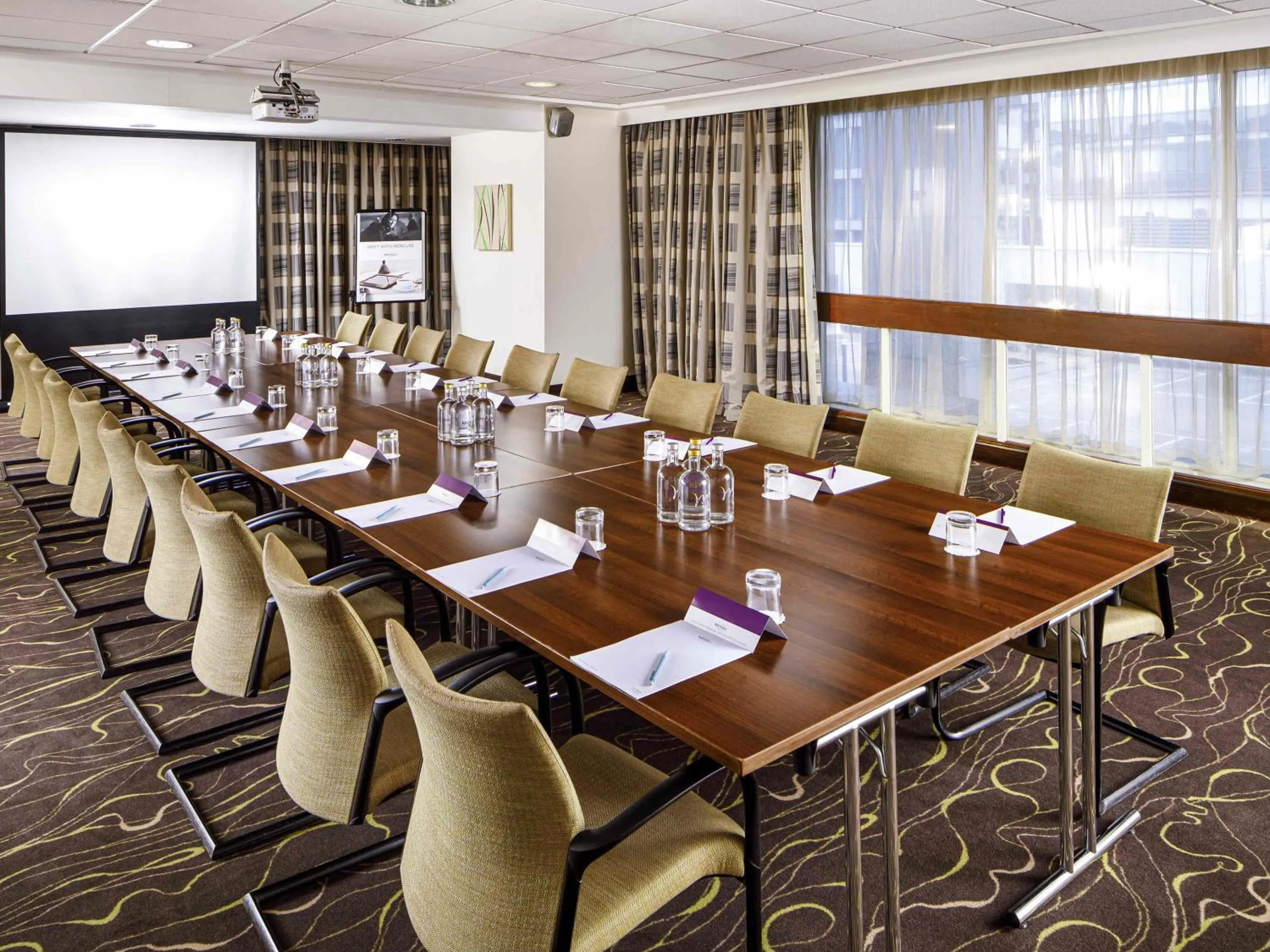 Meeting/conference room in Mercure Manchester Piccadilly Hotel