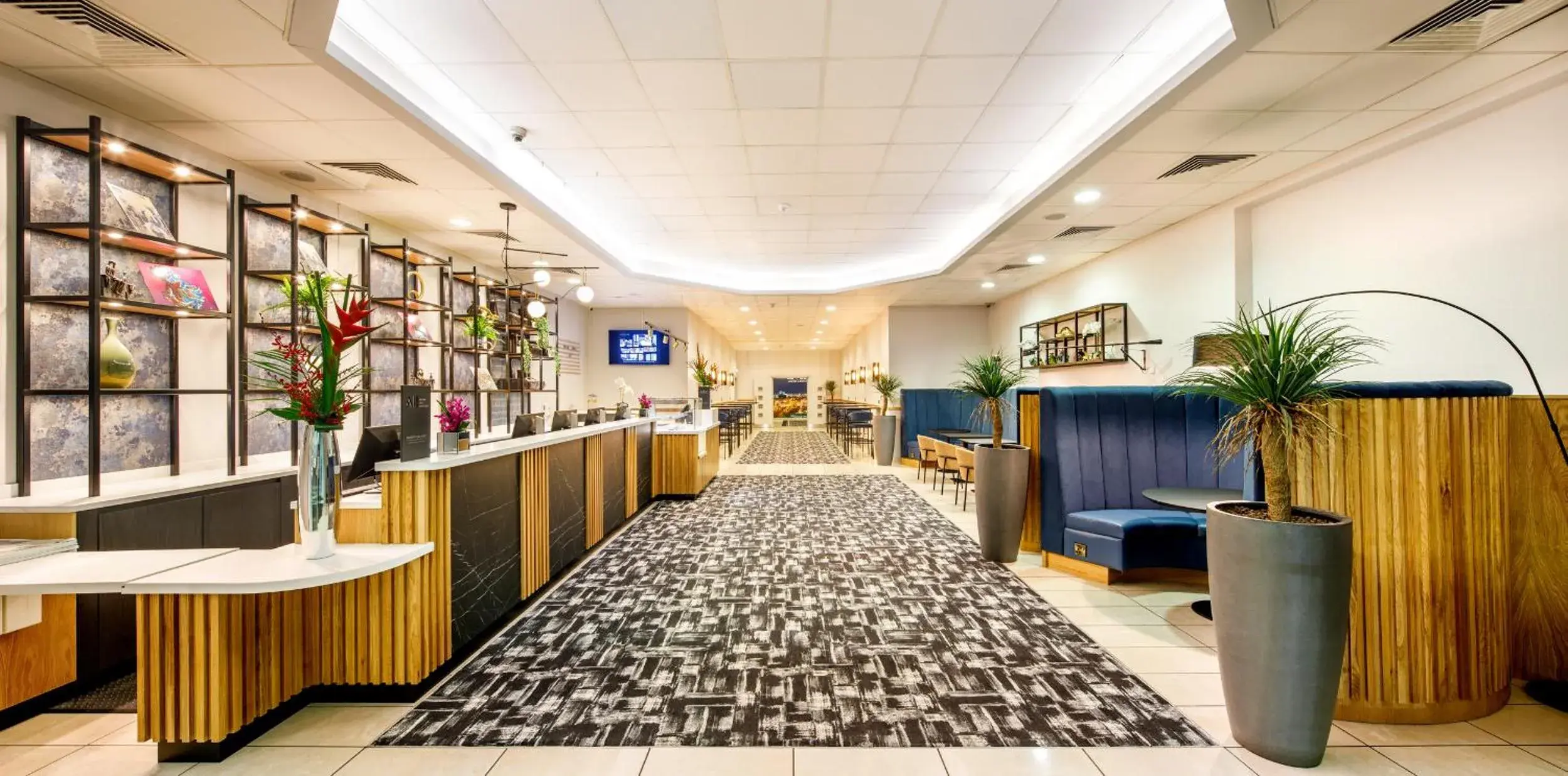 Lobby or reception in Mercure Manchester Piccadilly Hotel Lobby or reception in Mercure Manchester Piccadilly Hotel