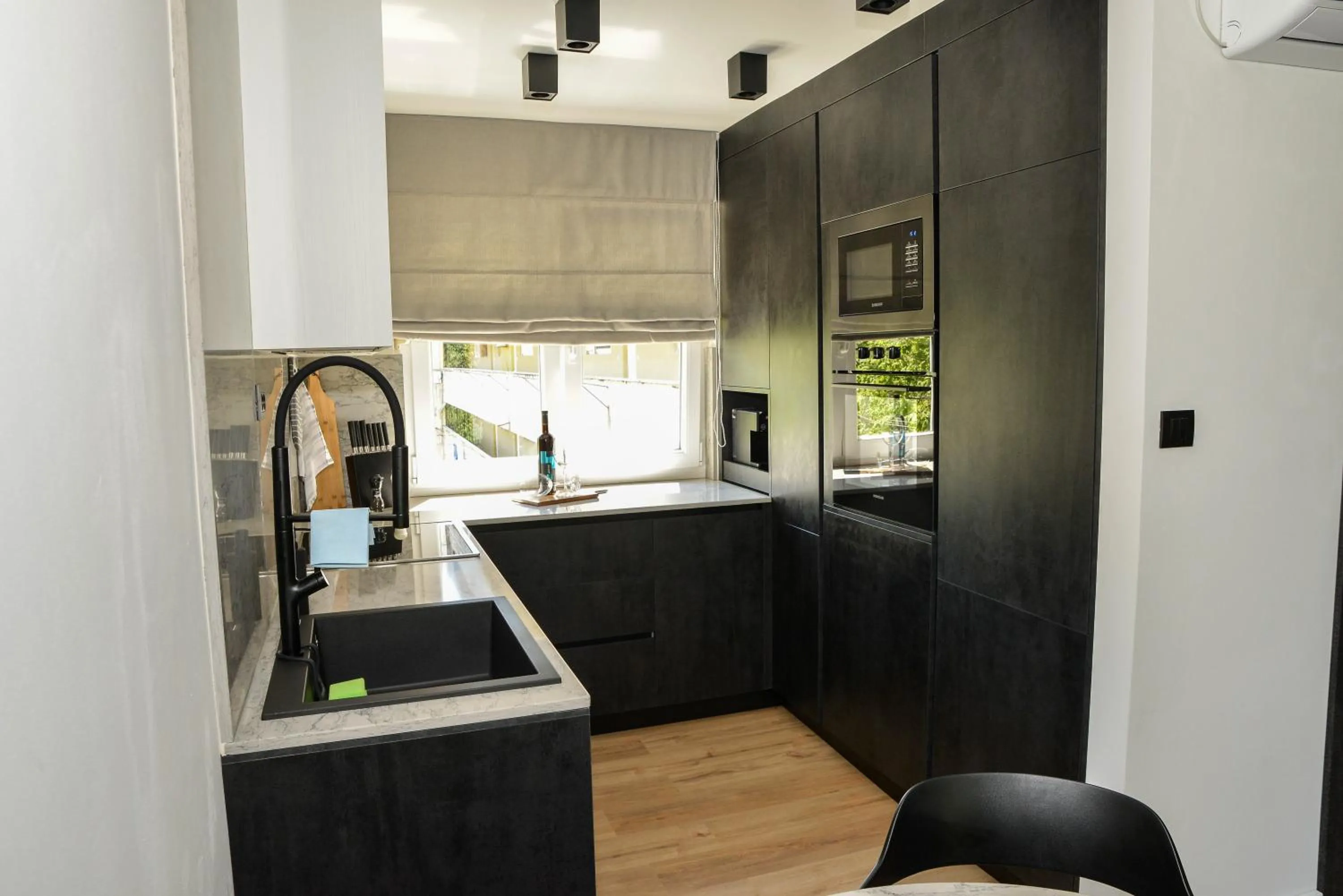 Kitchen or kitchenette in Apartment Black