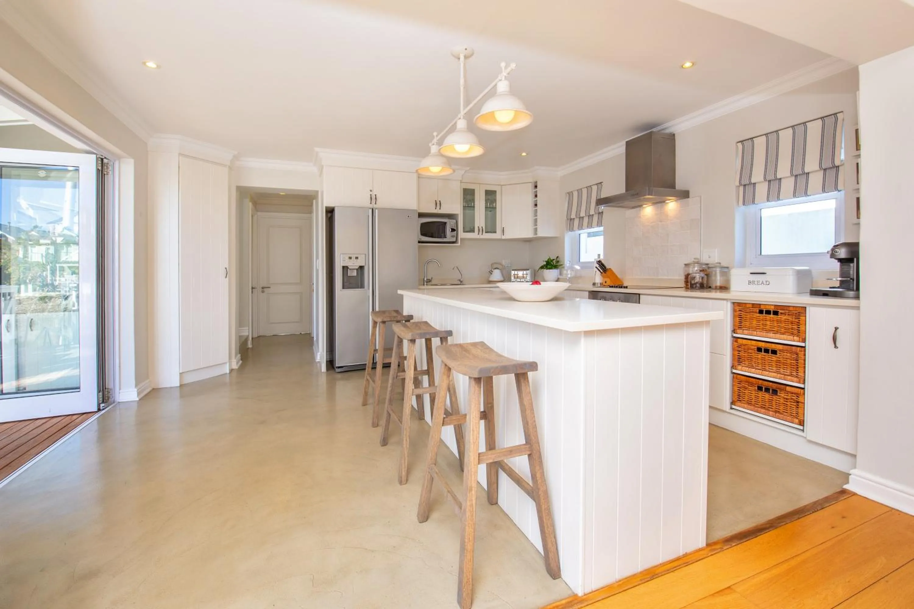 Kitchen or kitchenette in Thesen Island Holiday House