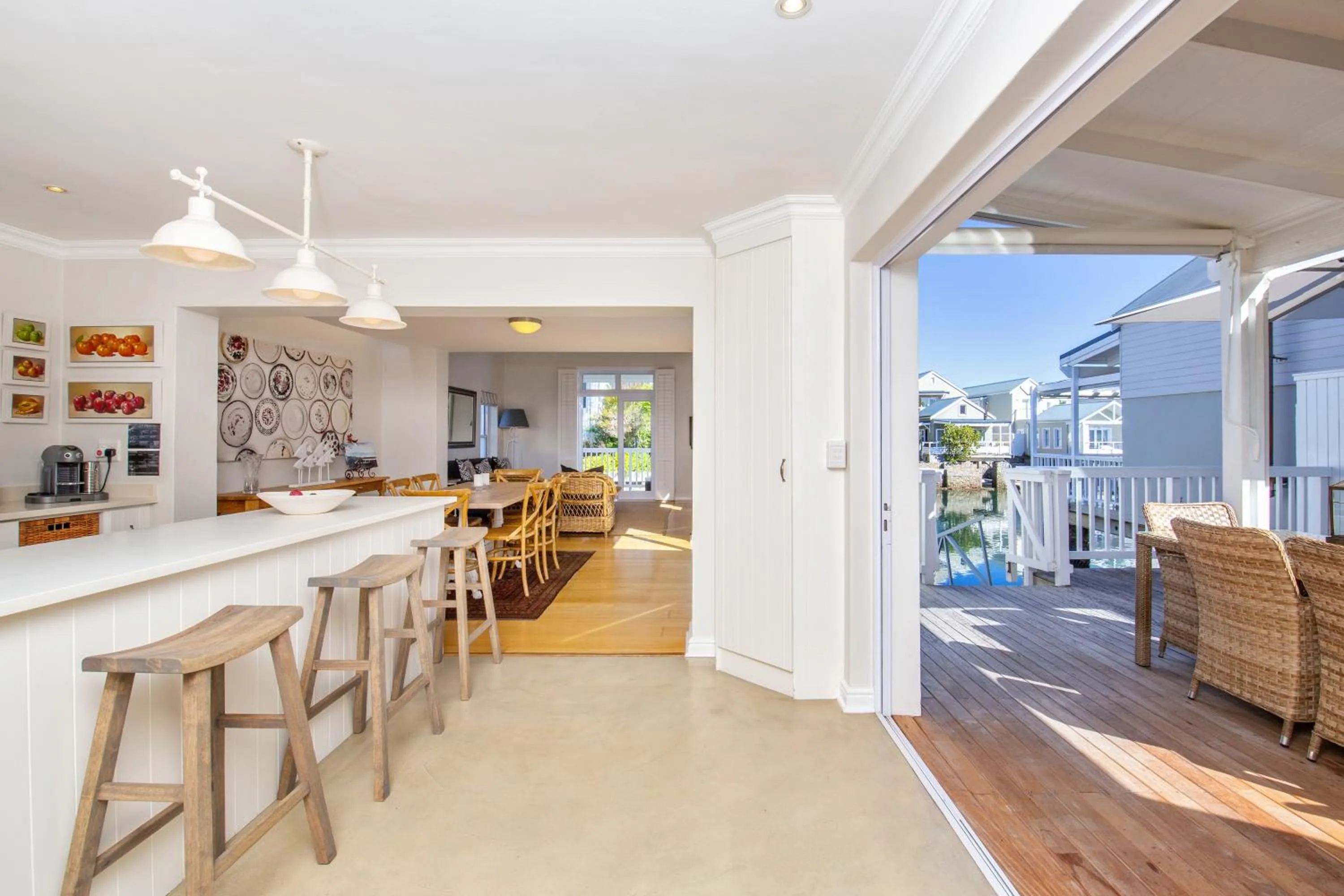 Kitchen or kitchenette in Thesen Island Holiday House