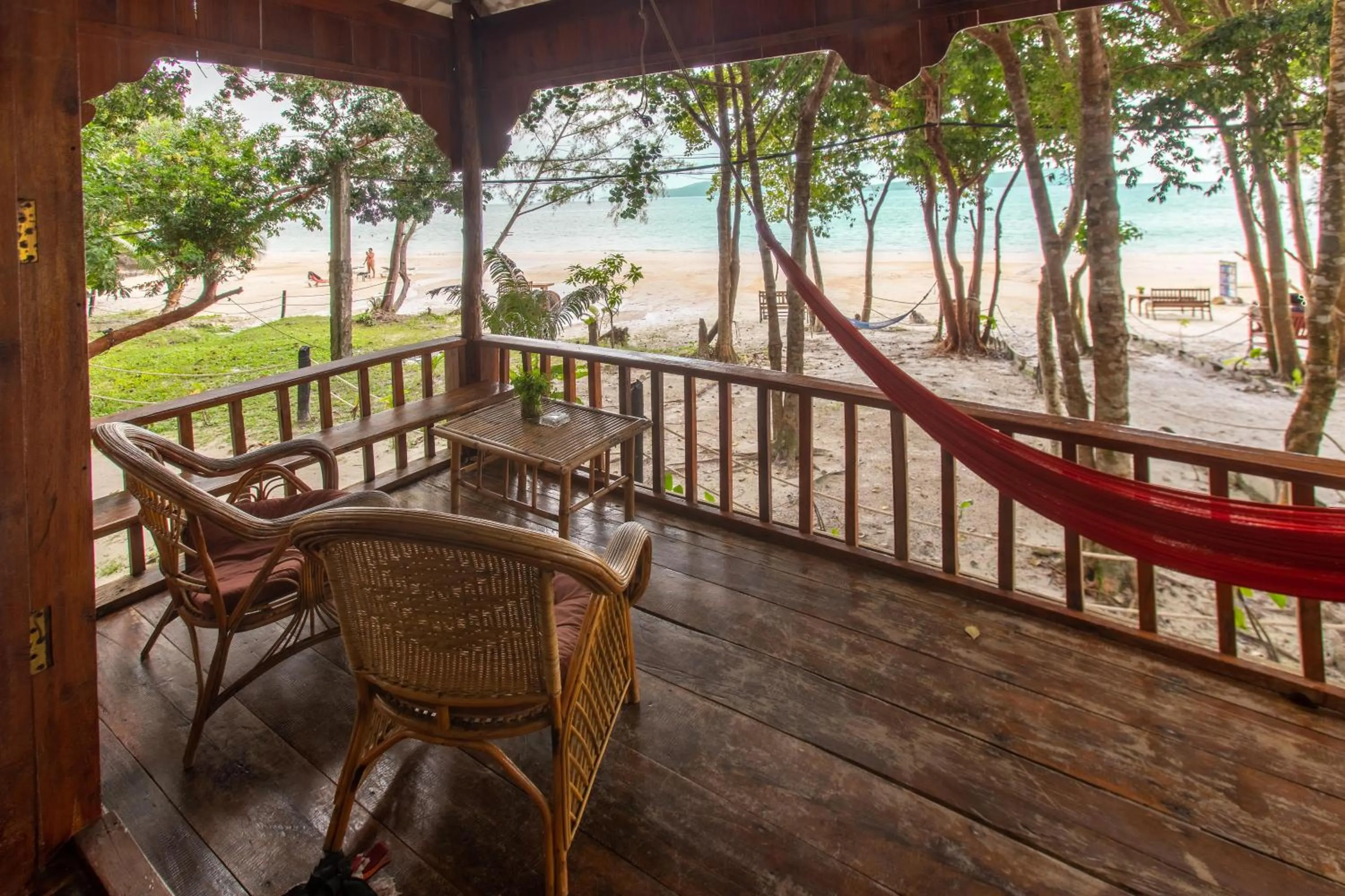 Balcony/Terrace in White Beach Bungalows