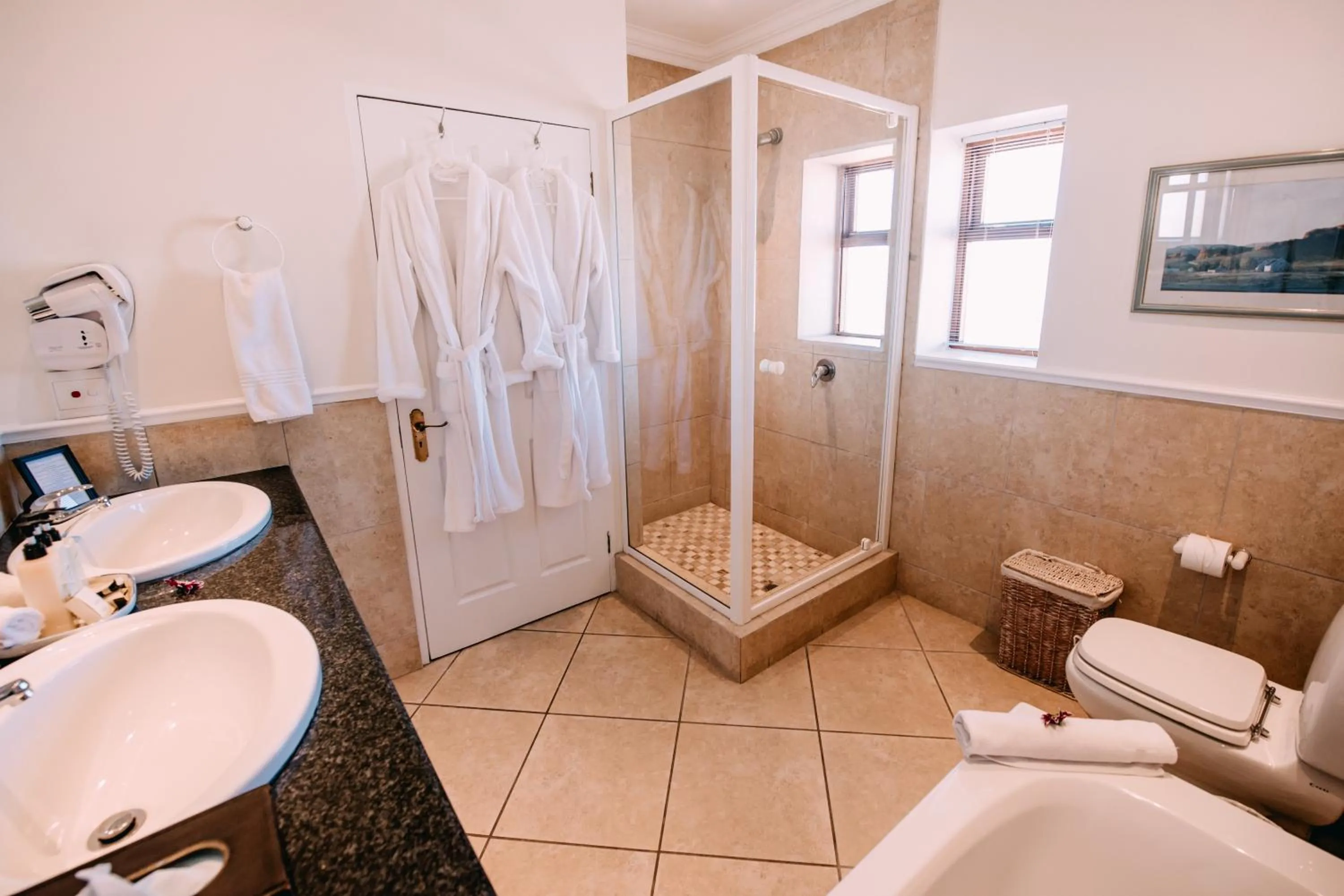 Bathroom in La Vista Lodge