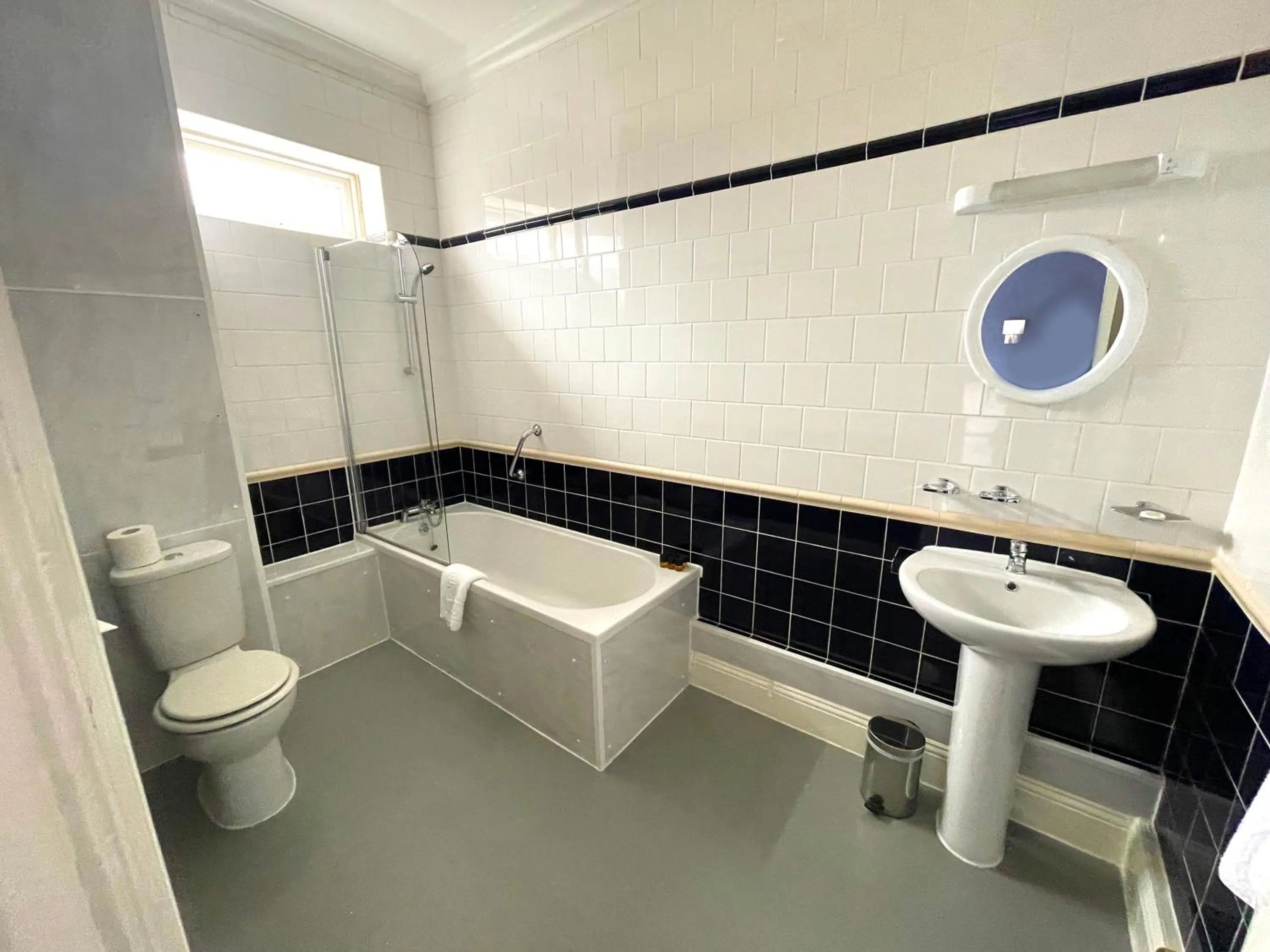 Bathroom in The Continental Hotel, Derby