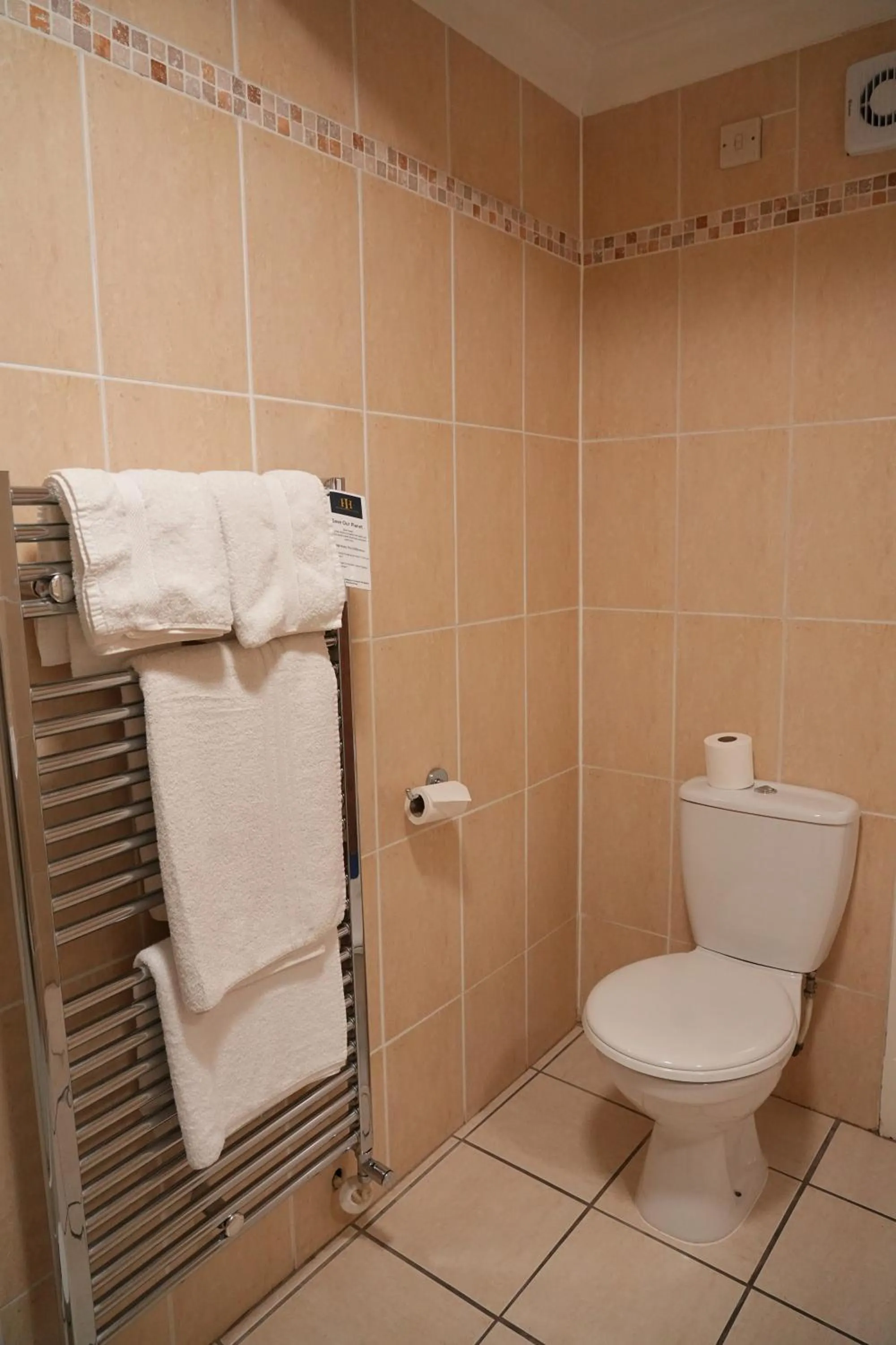 Toilet in The Continental Hotel, Derby