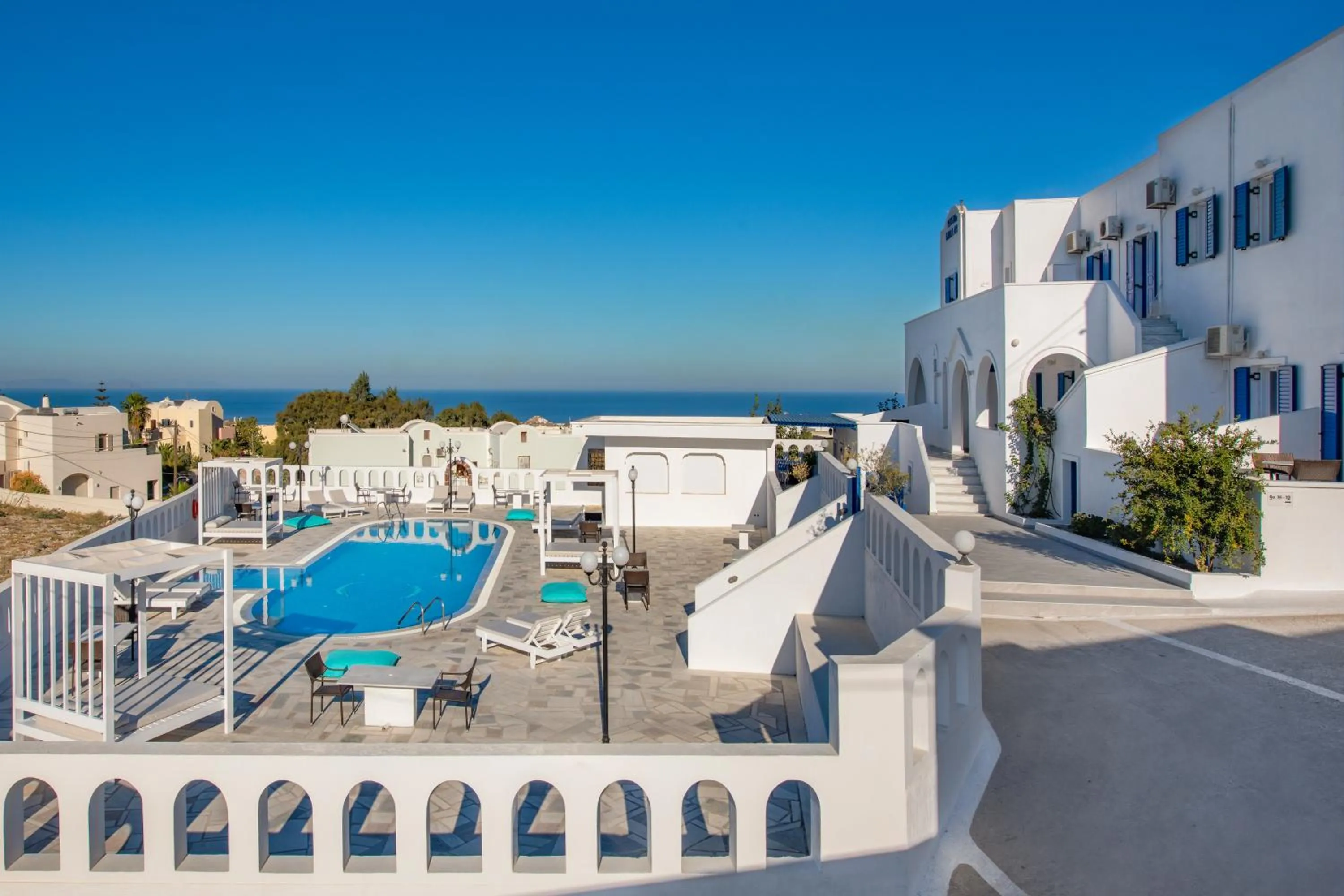 Property building in Villa Kavallaris & Apartments