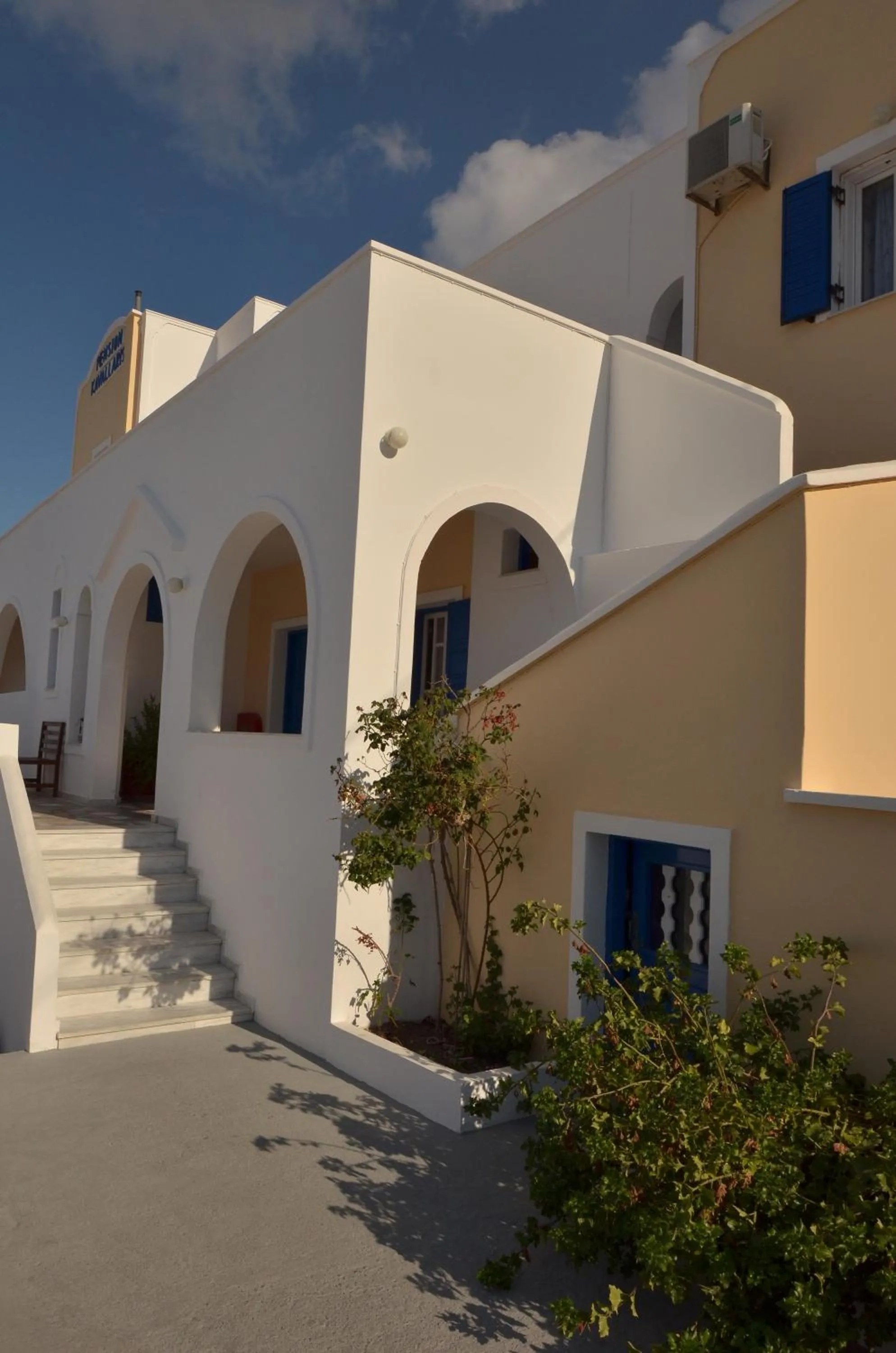 Facade/entrance in Villa Kavallaris & Apartments