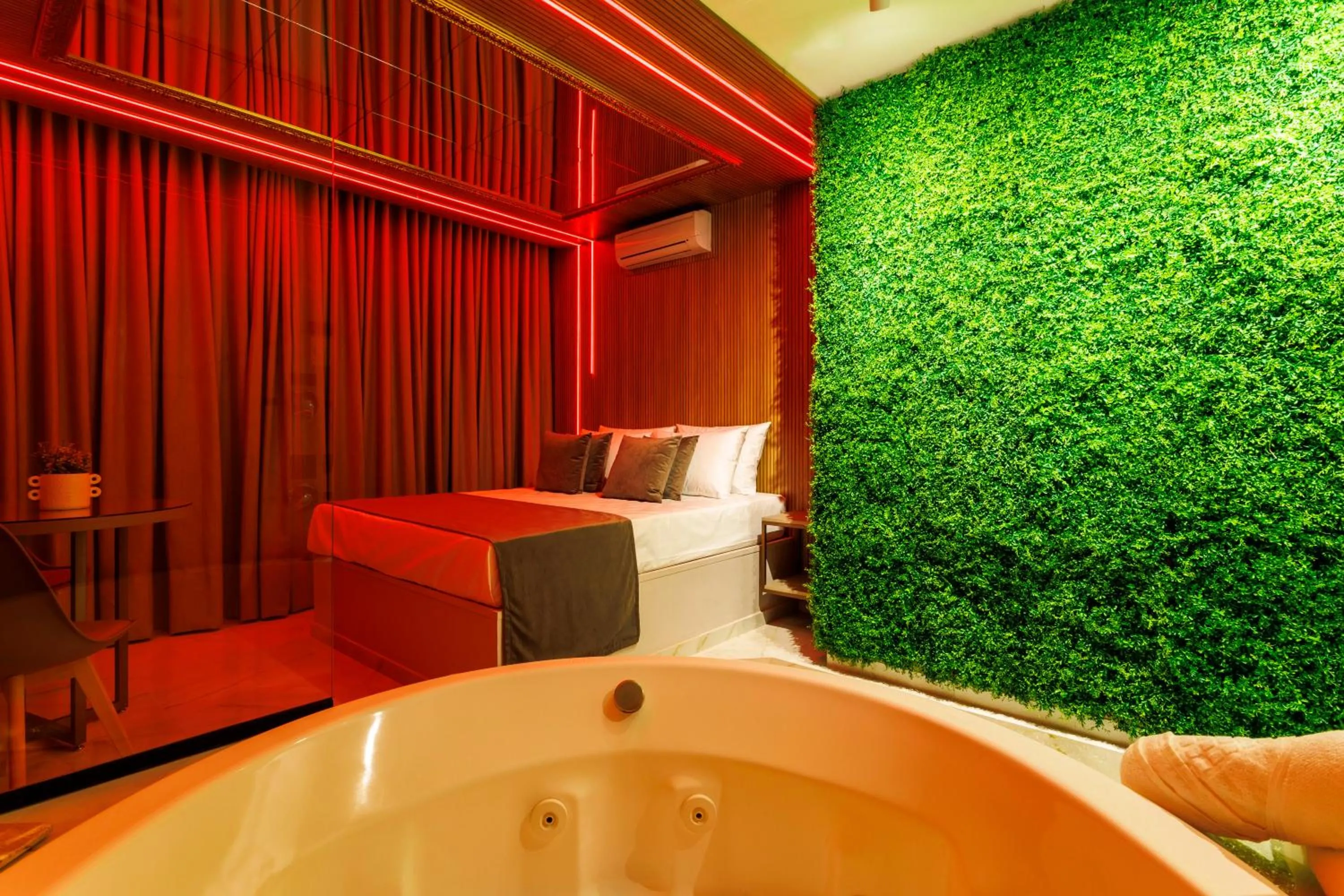 Bed in Medieval Hotel Motel SPA - Porto Alegre-RS