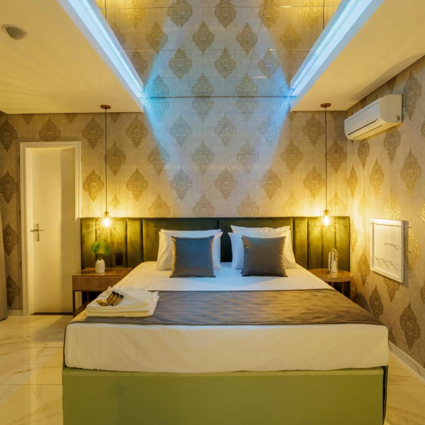 Bed in Medieval Hotel Motel SPA - Porto Alegre-RS