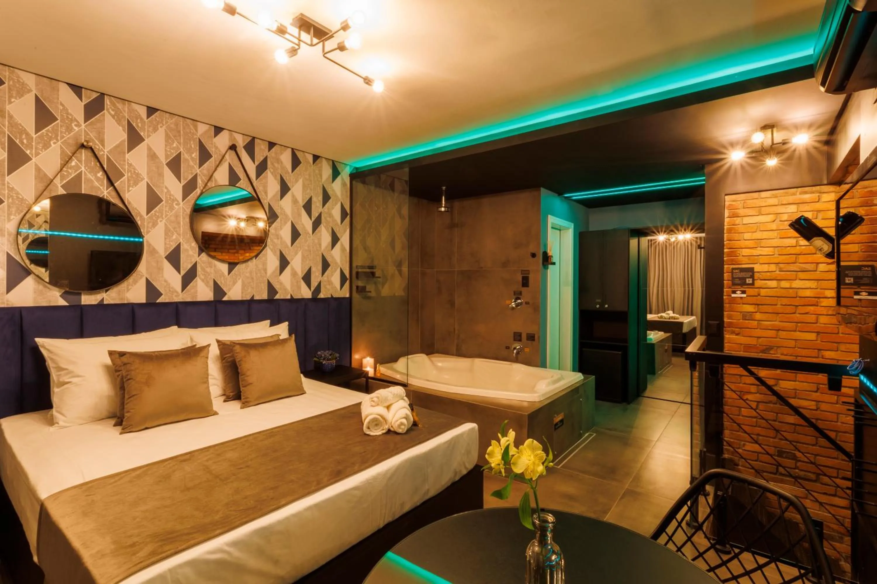 Bed in Medieval Hotel Motel SPA - Porto Alegre-RS