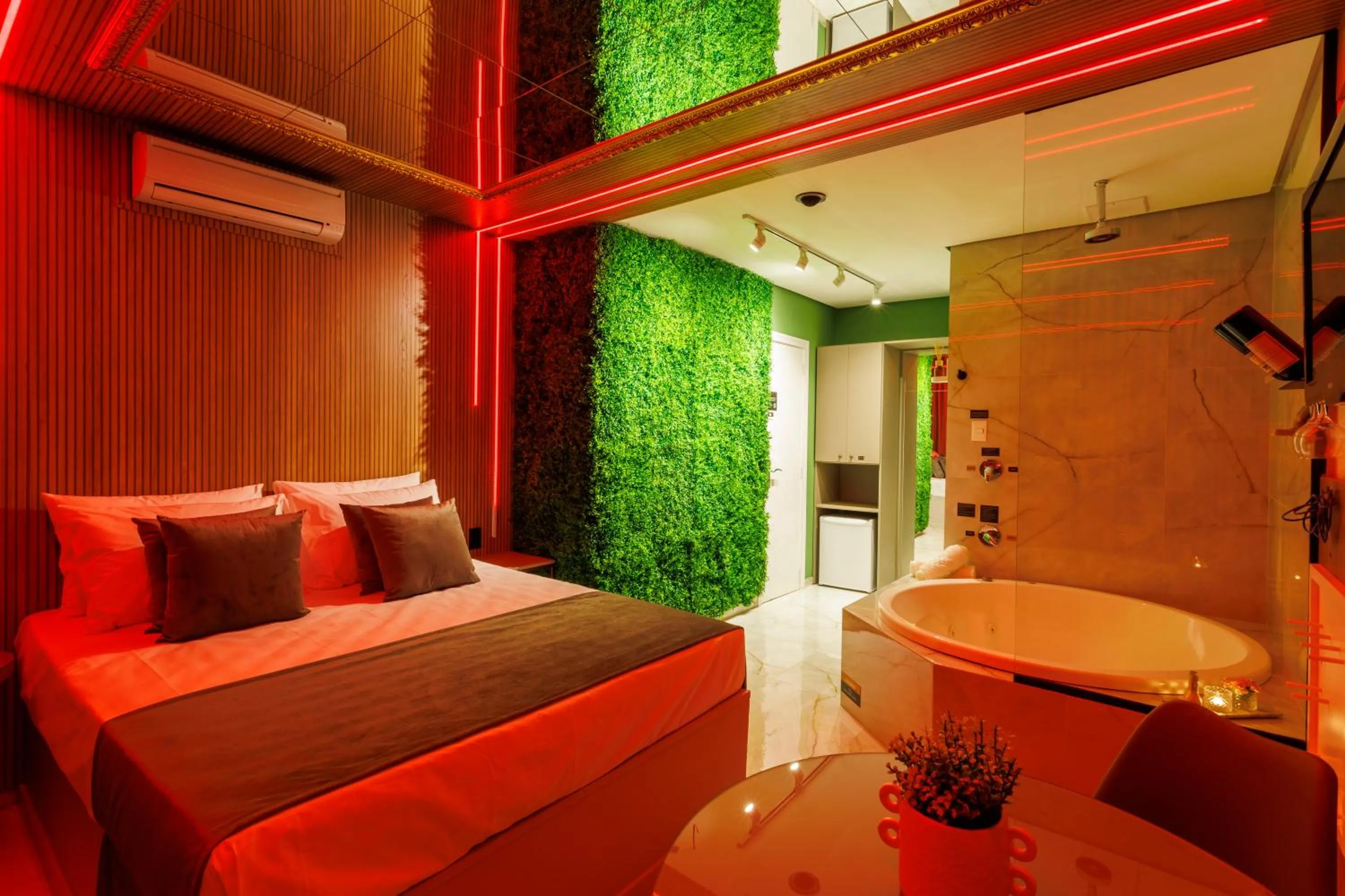 Bed in Medieval Hotel Motel SPA - Porto Alegre-RS