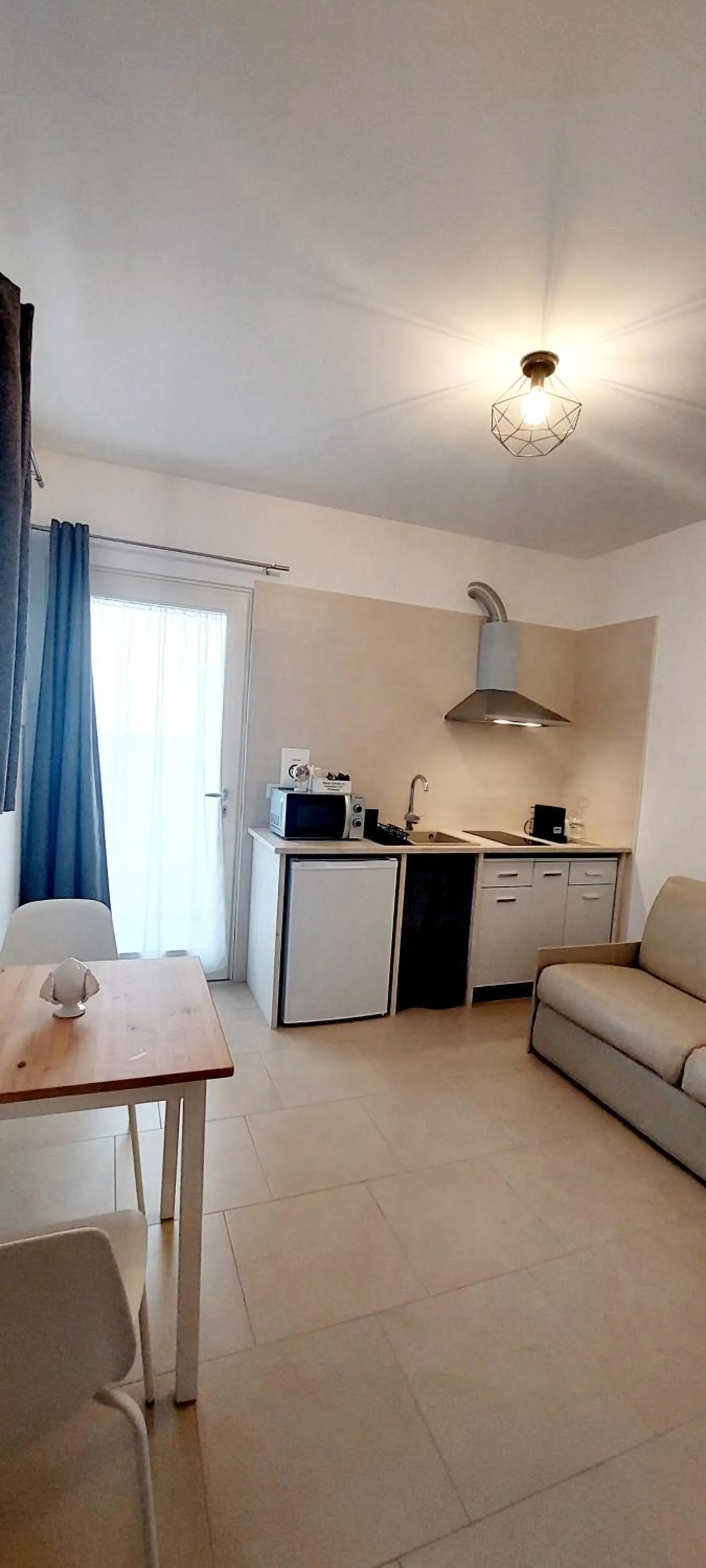 Kitchen or kitchenette in Mirum Apuliae