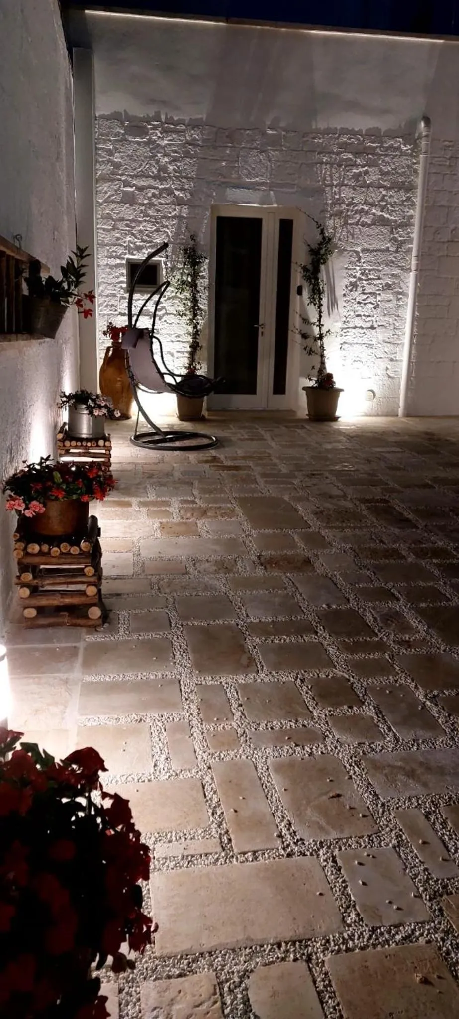 Night in Mirum Apuliae