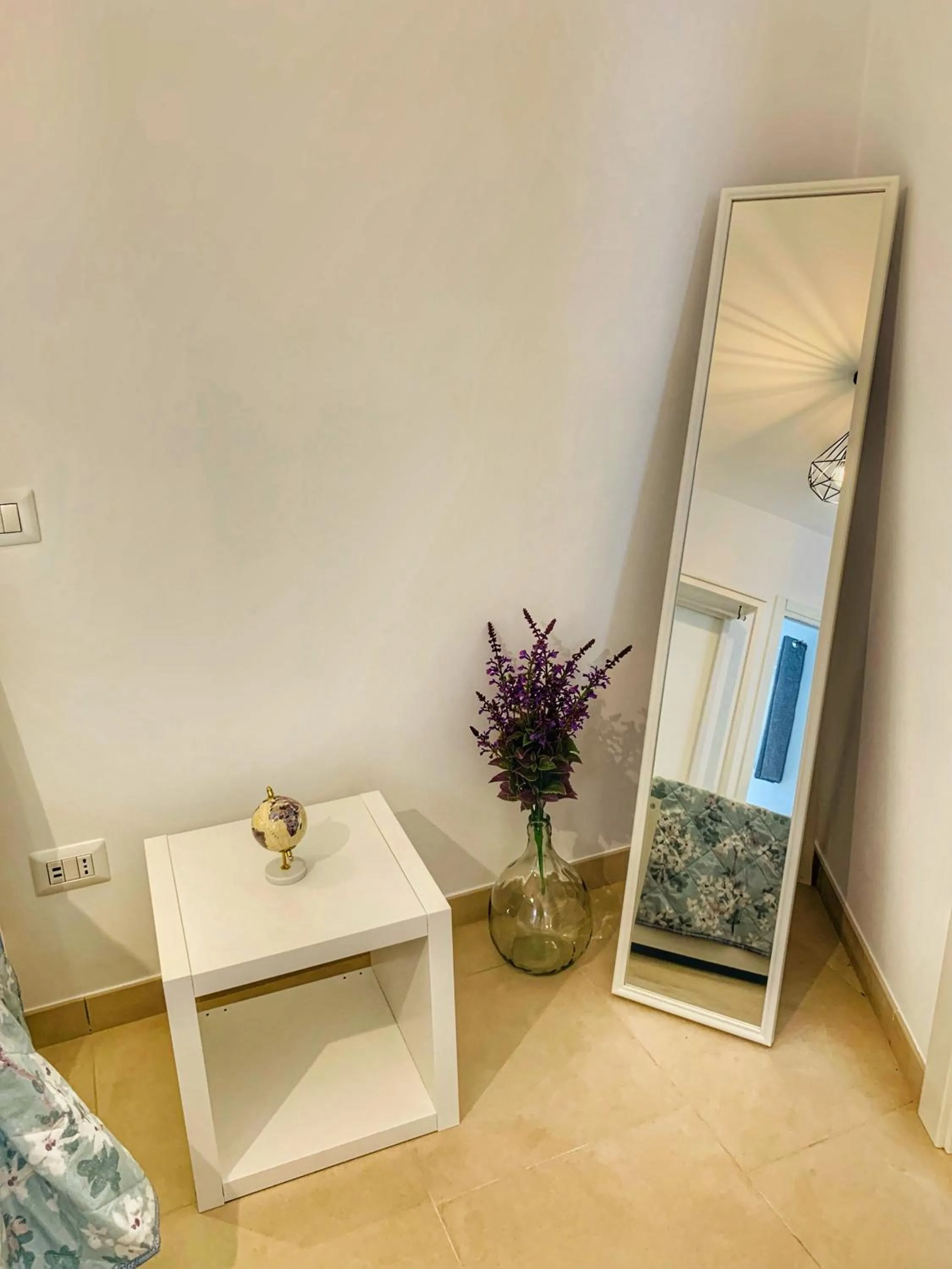 Decorative detail in Mirum Apuliae