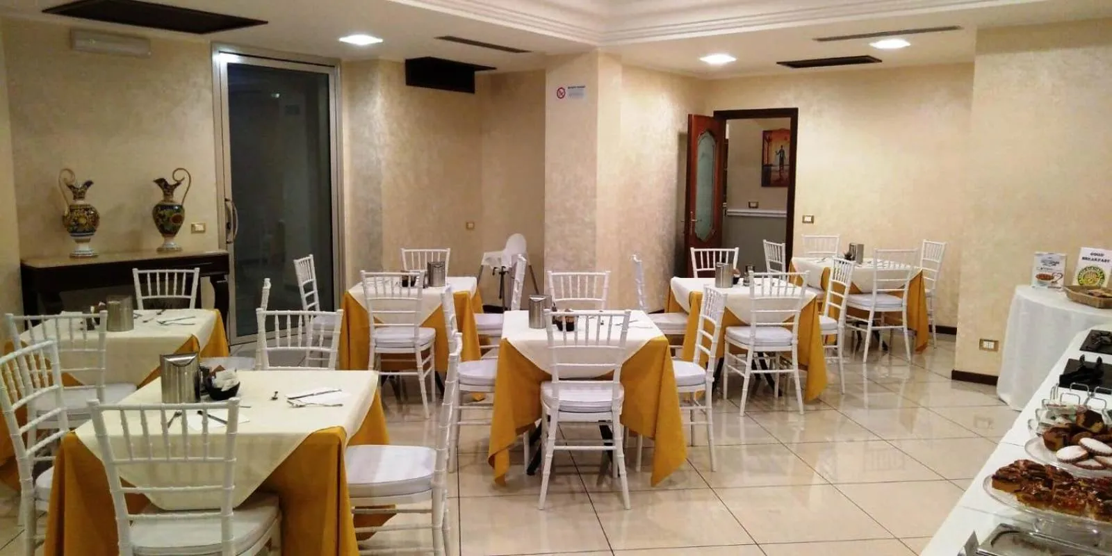 Breakfast in Hotel La Martinica