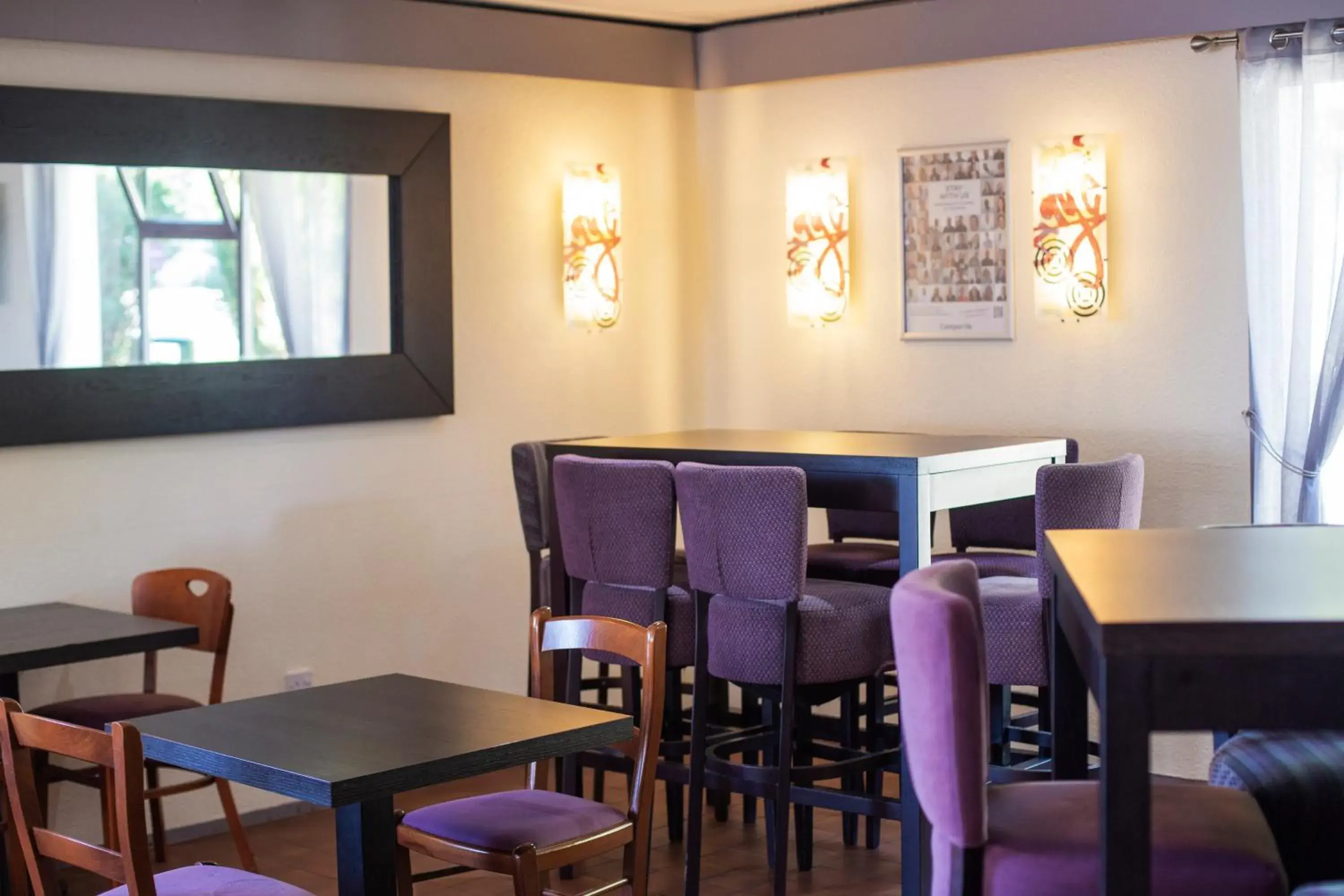 Lounge or bar in Campanile Hotel Doncaster Lounge or bar in Campanile Hotel Doncaster
