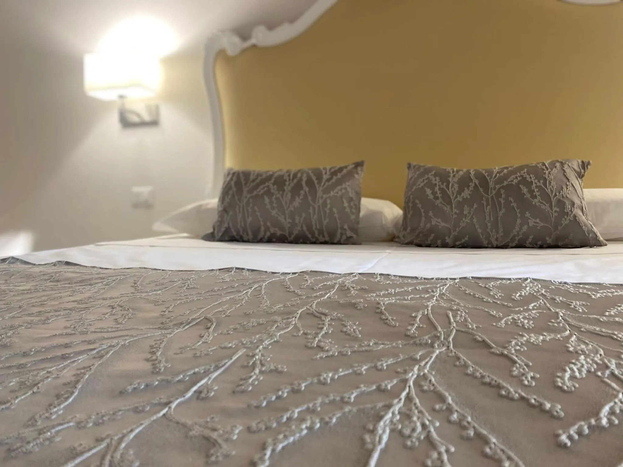 Bed in MILUAR Luxury B&B - Vanvitelli