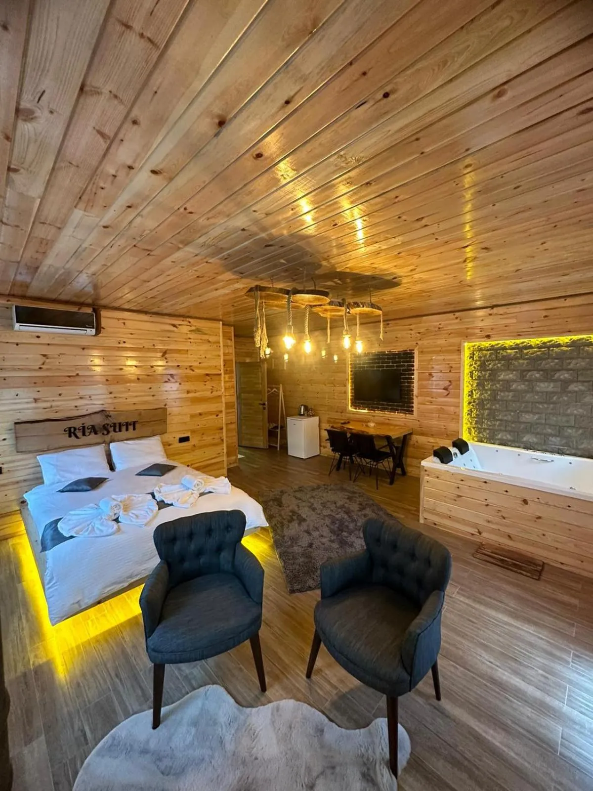 Bed in Ria süit otel bungalov