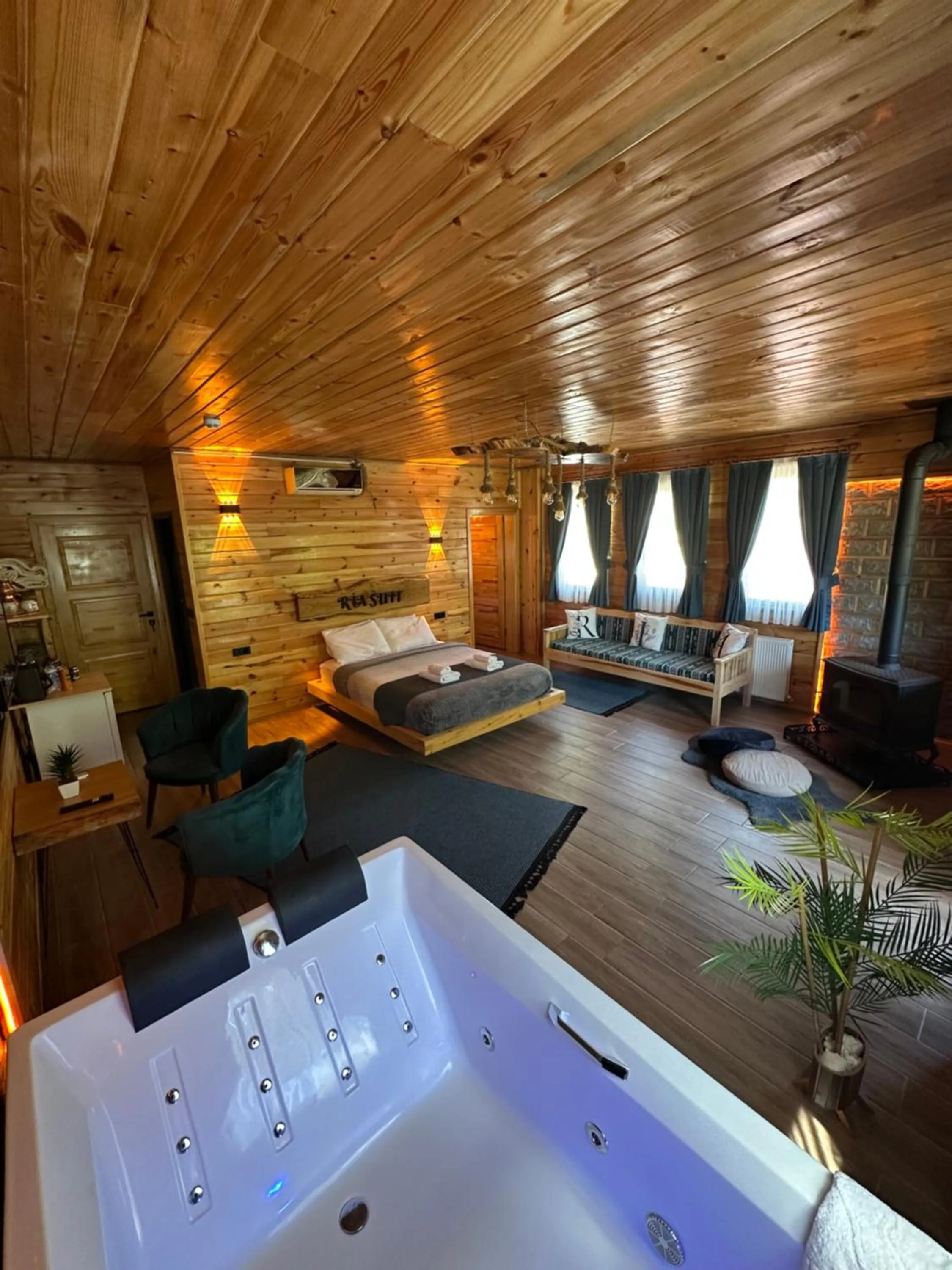 Bed in Ria süit otel bungalov