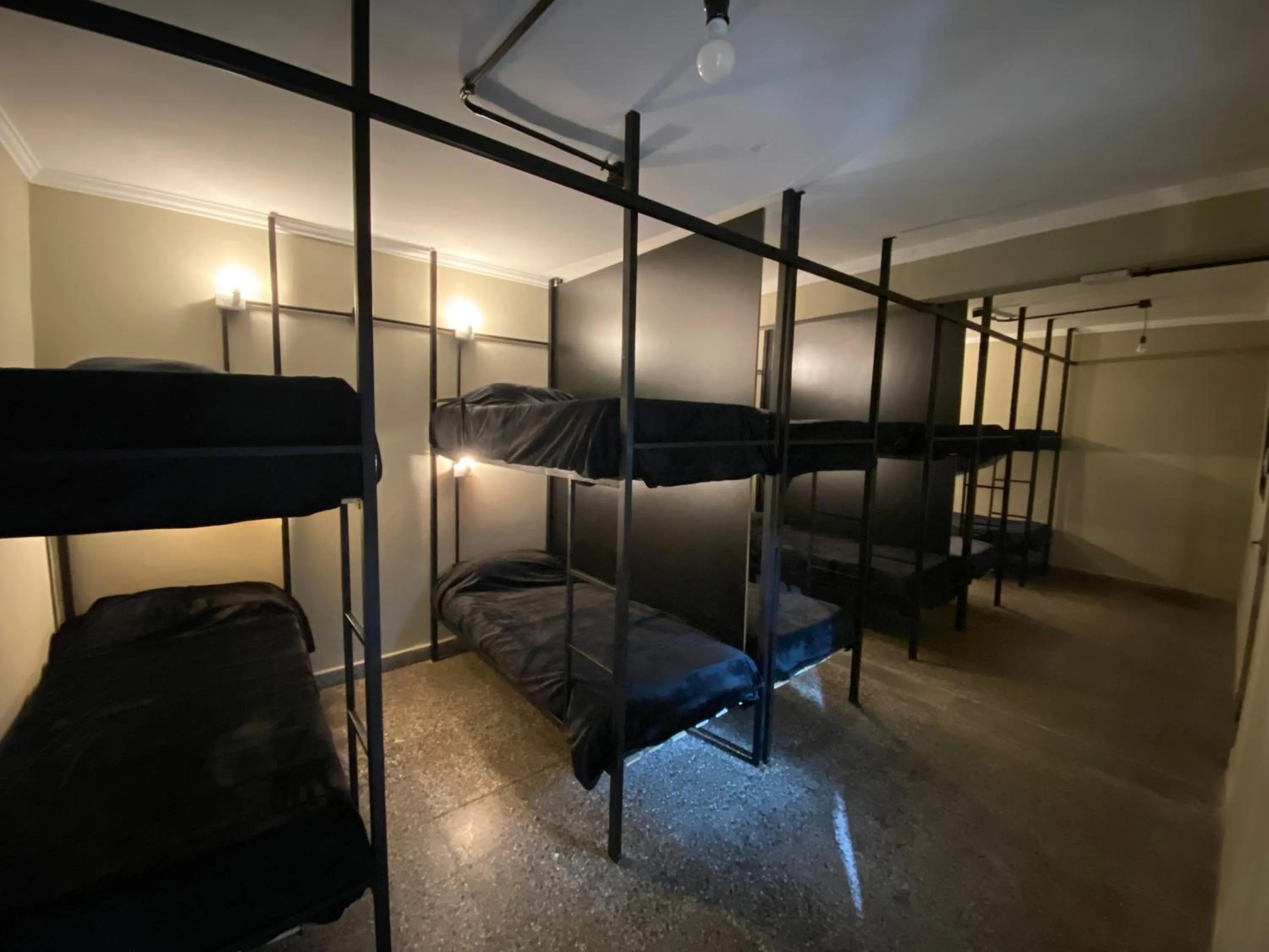 Single Bed in Mixed Dormitory Room in Urban Jungle Hostel