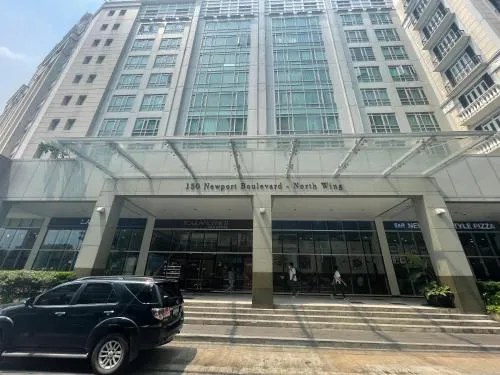 150 Newport Blvd - Near T3 Airport