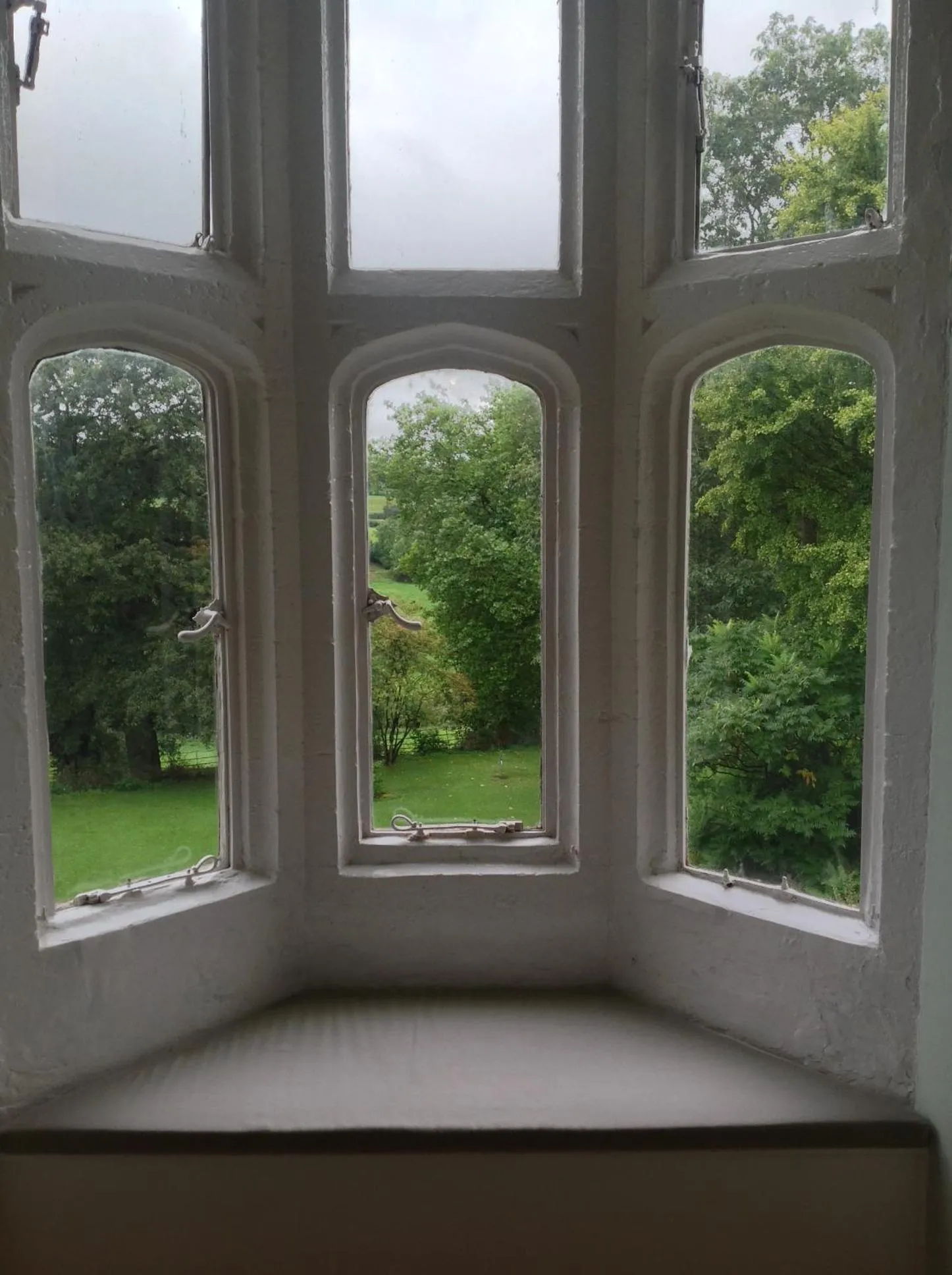 Garden view in Greenham Hall