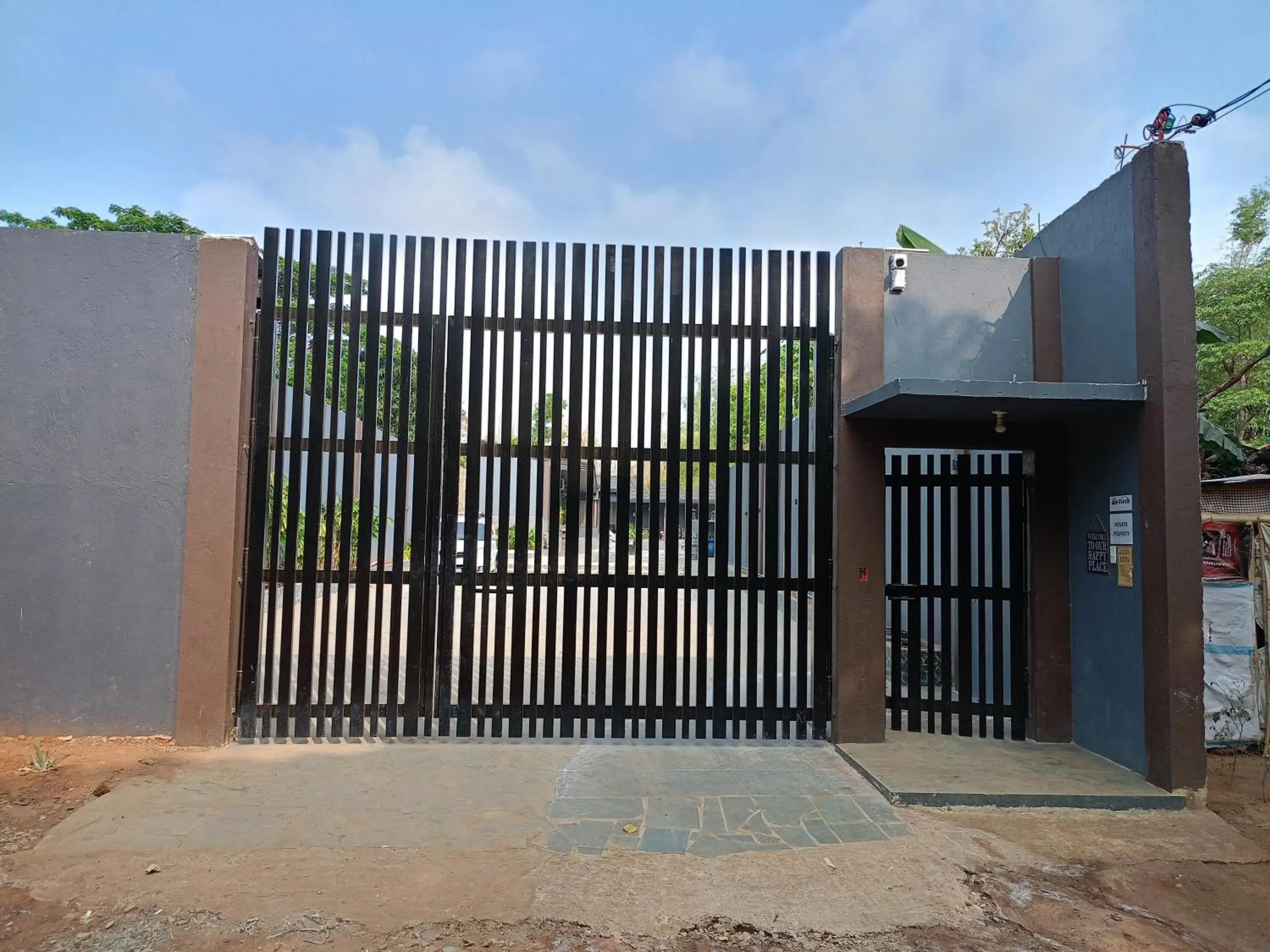 Property building in DE PORCH Property building in DE PORCH