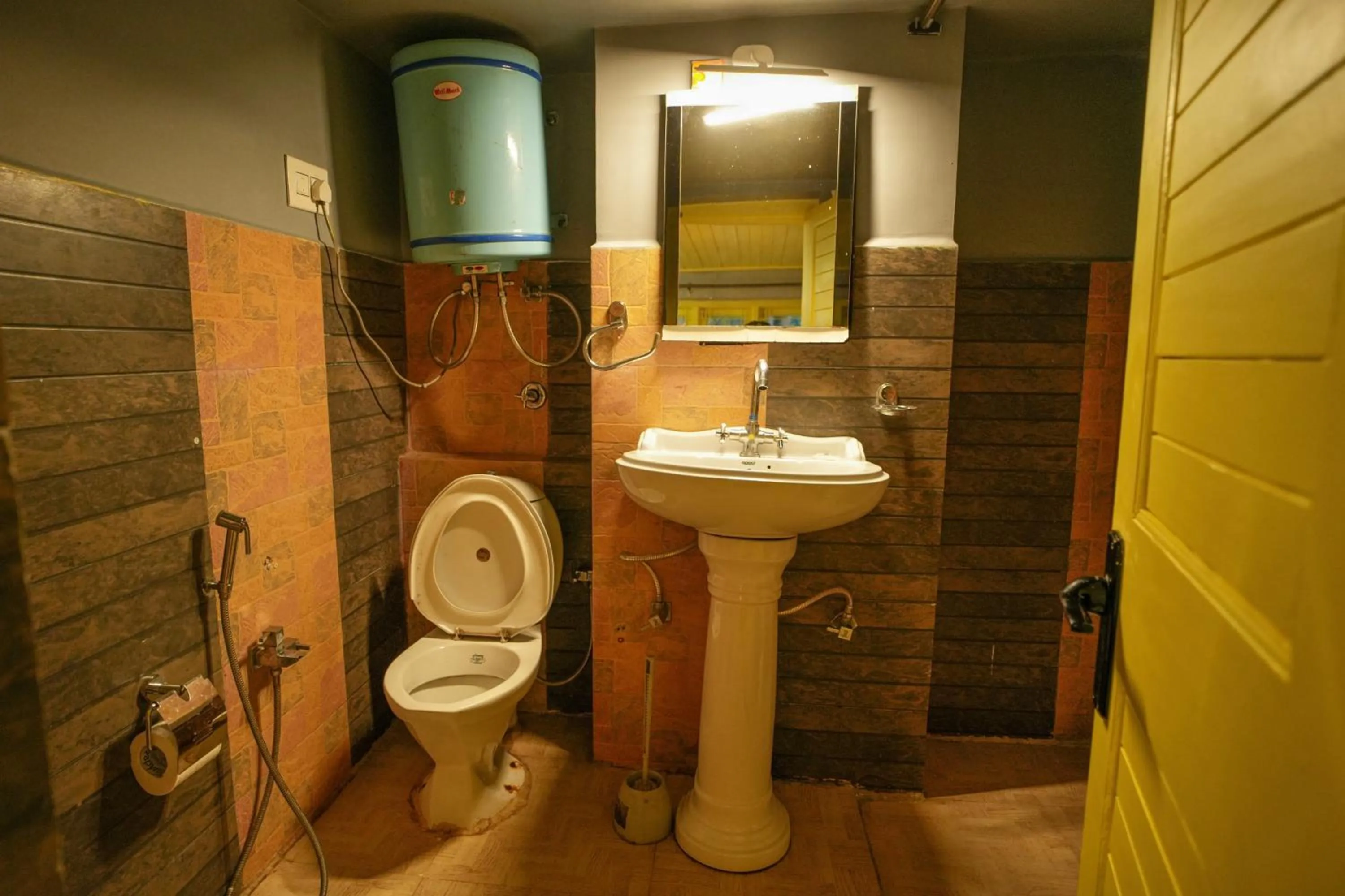 Bathroom in Hotel Little Silver