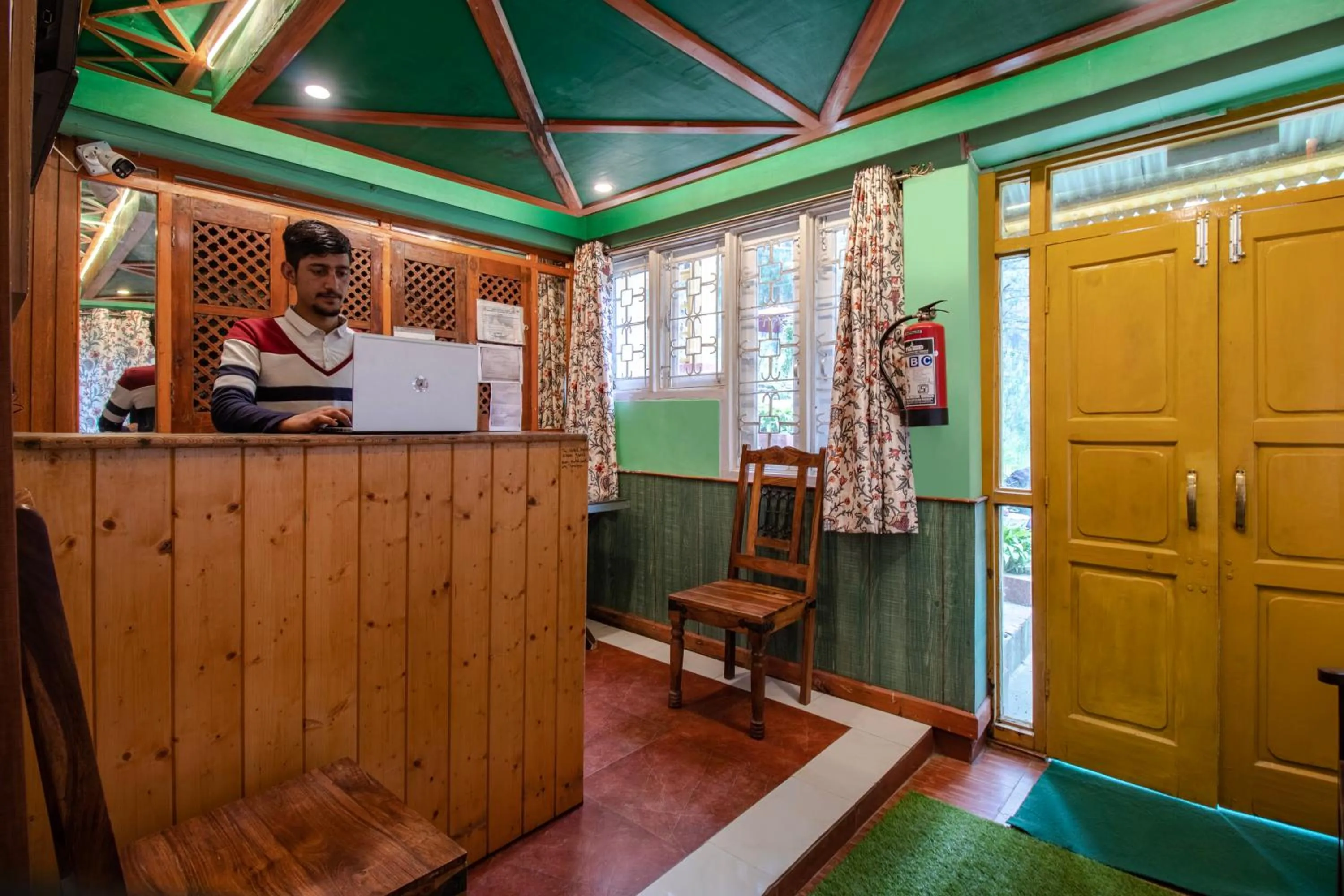 Lobby or reception in Hotel Little Silver