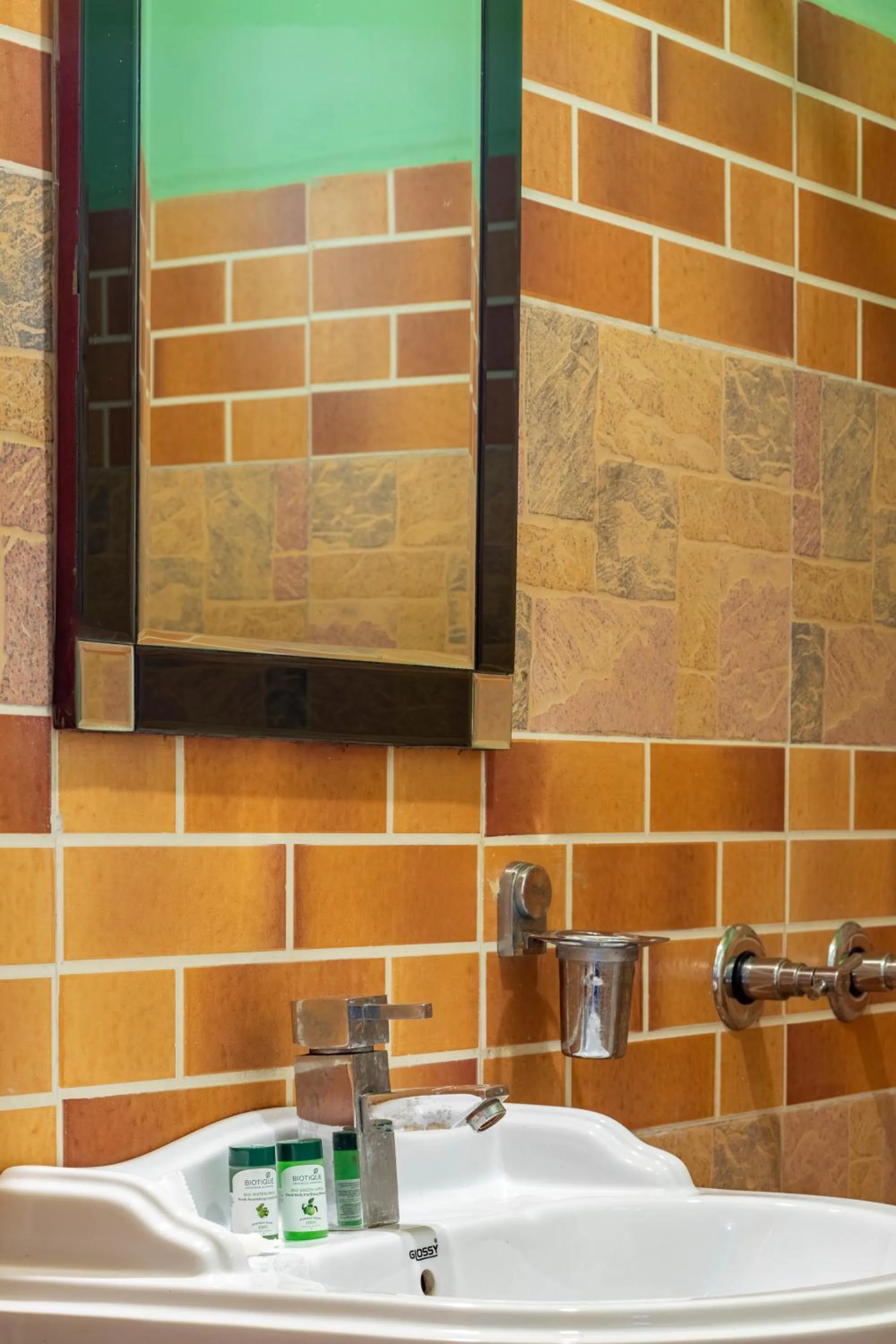 Bathroom in Hotel Little Silver